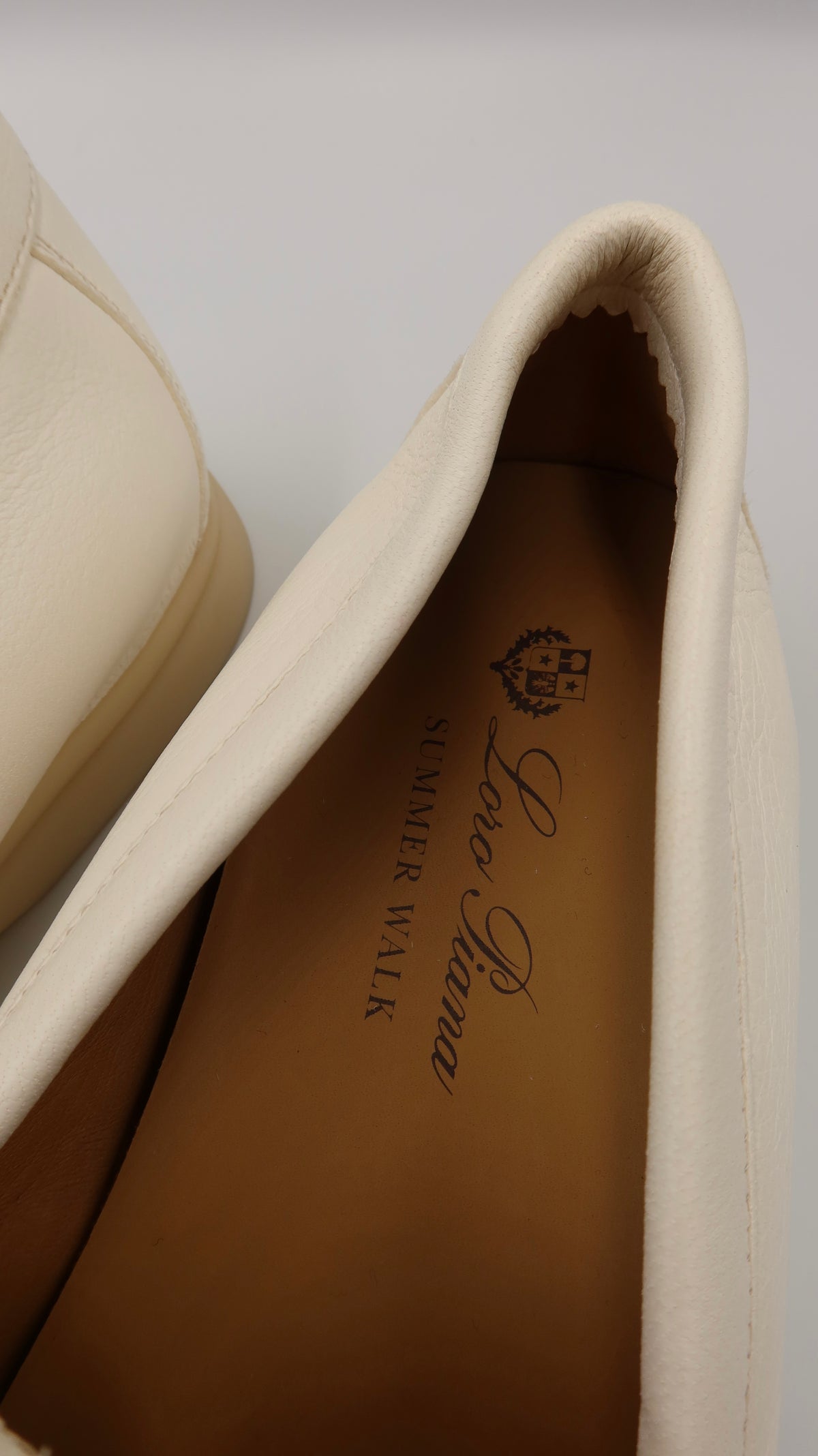 Loro Piana Summer Walks (EU38.5)