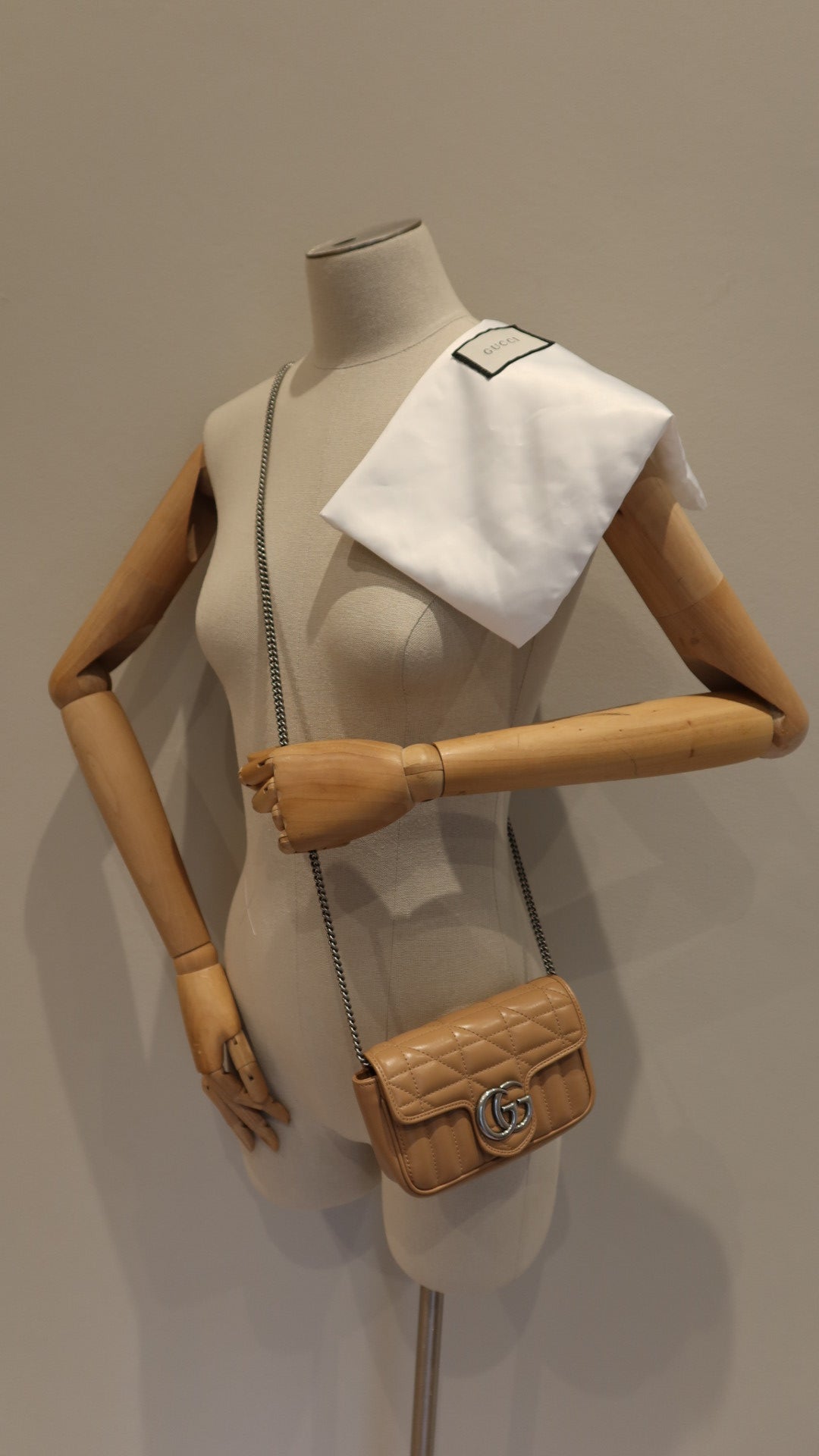 Gucci Mini Marmont Bag