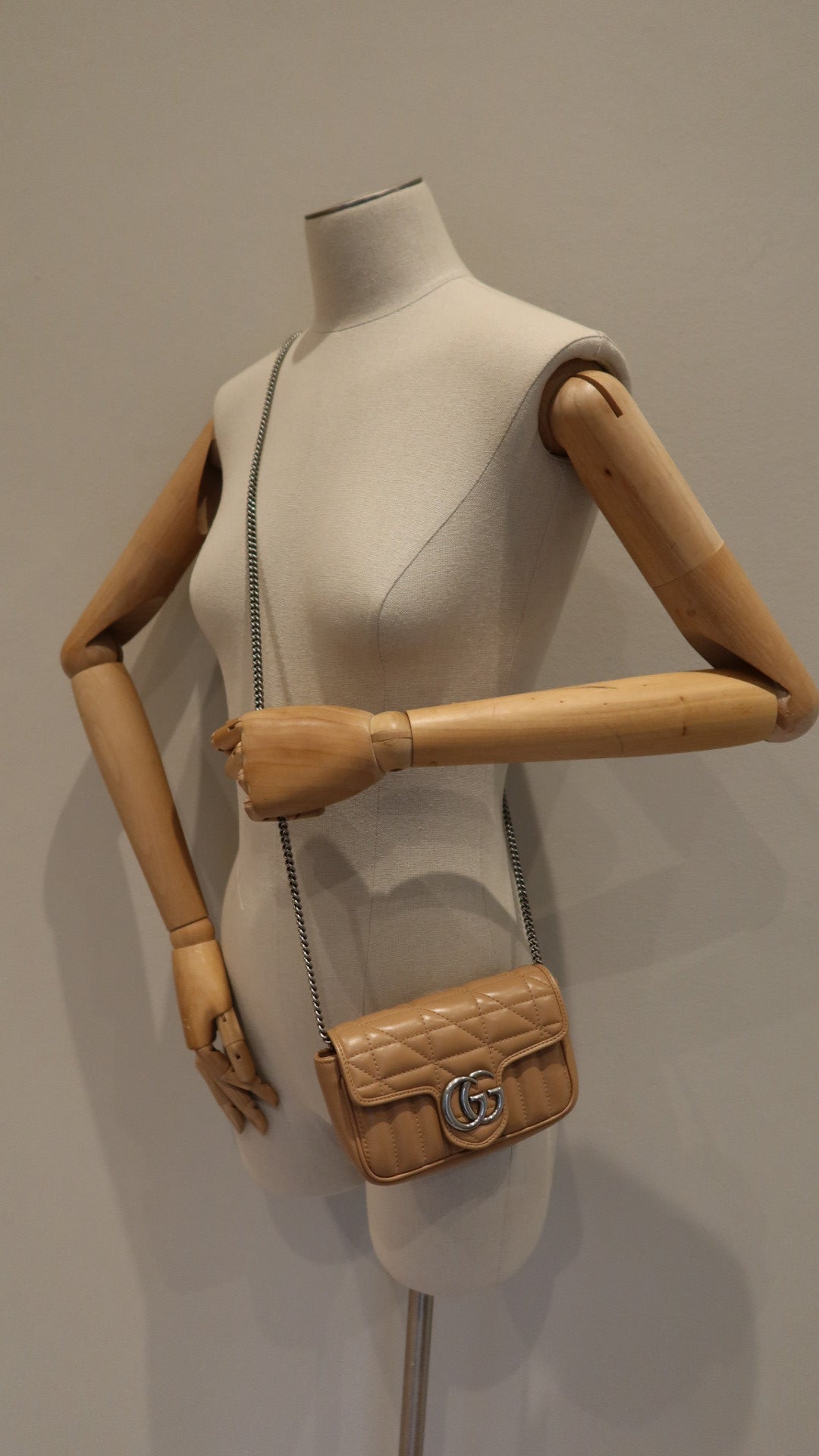 Gucci Mini Marmont Bag