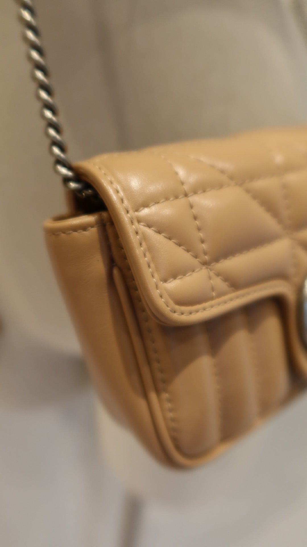 Gucci Mini Marmont Bag