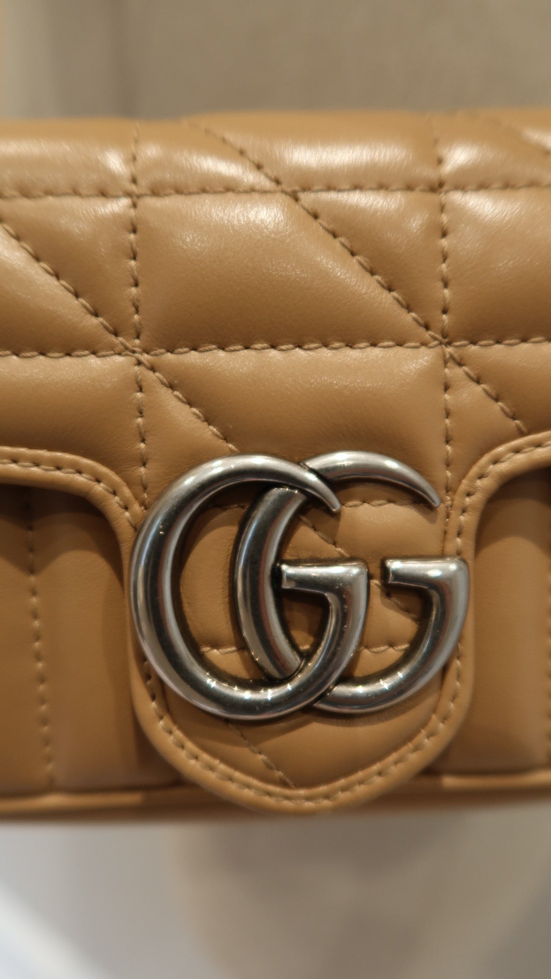 Gucci Mini Marmont Bag