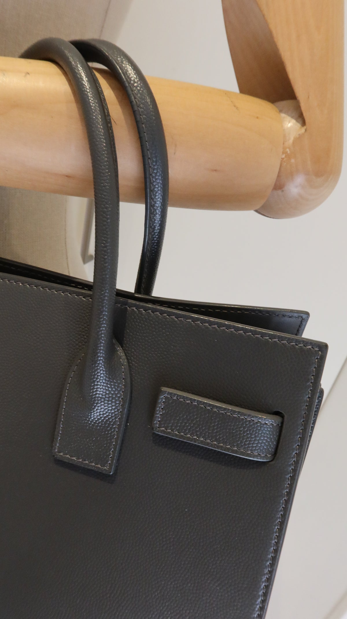 Saint Laurent Sac De Jour