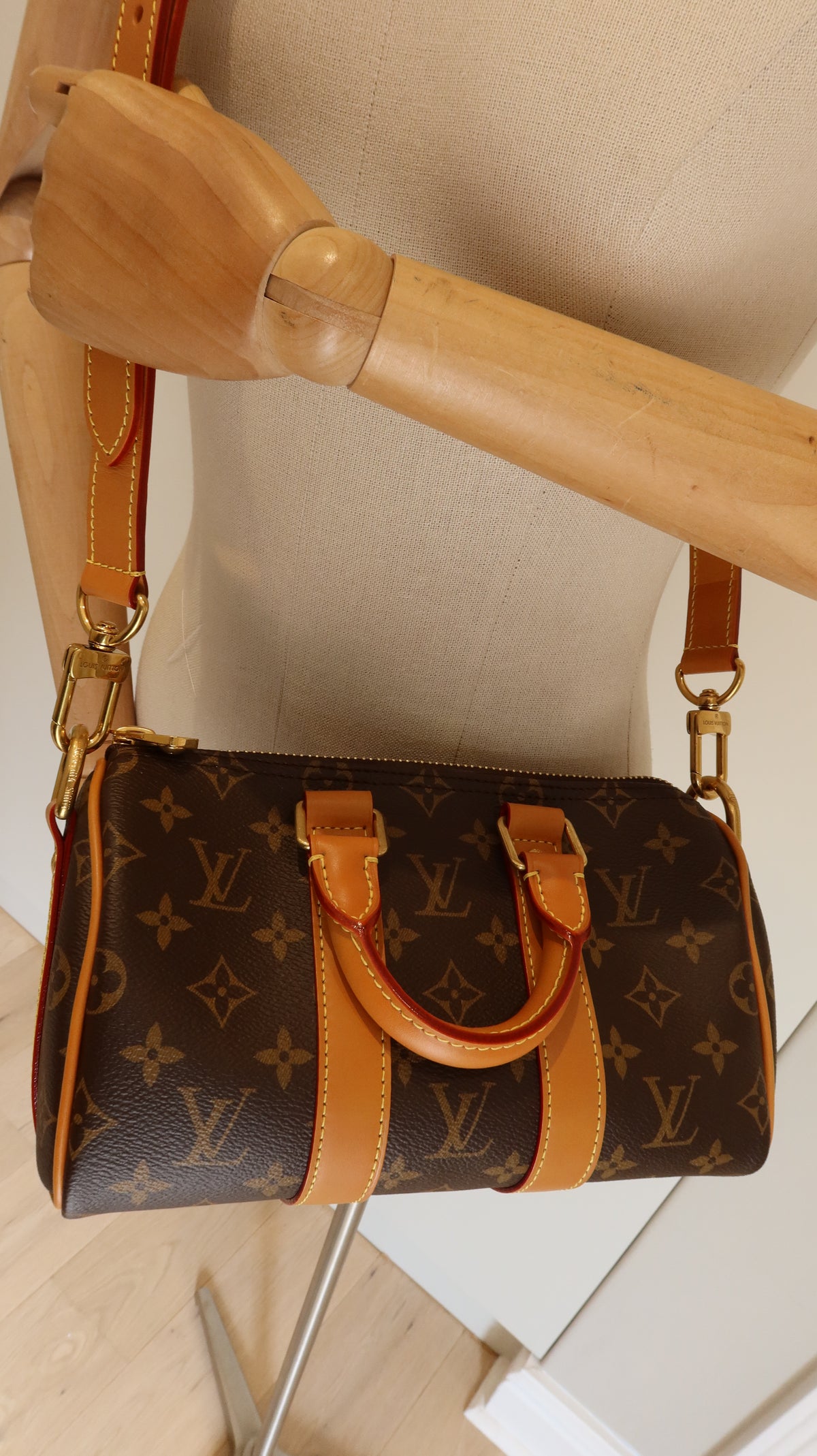Louis Vuitton Keepall Bandoulière 25
