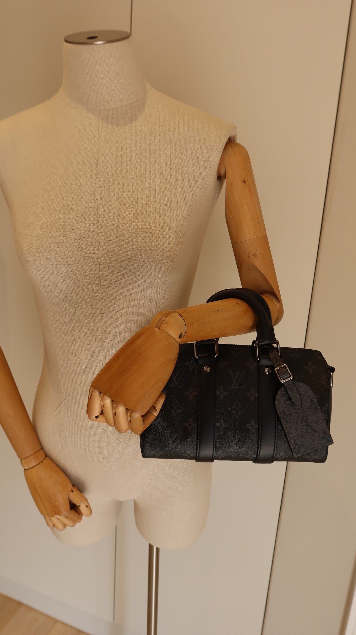 Louis Vuitton Keepall Bandoulière 25