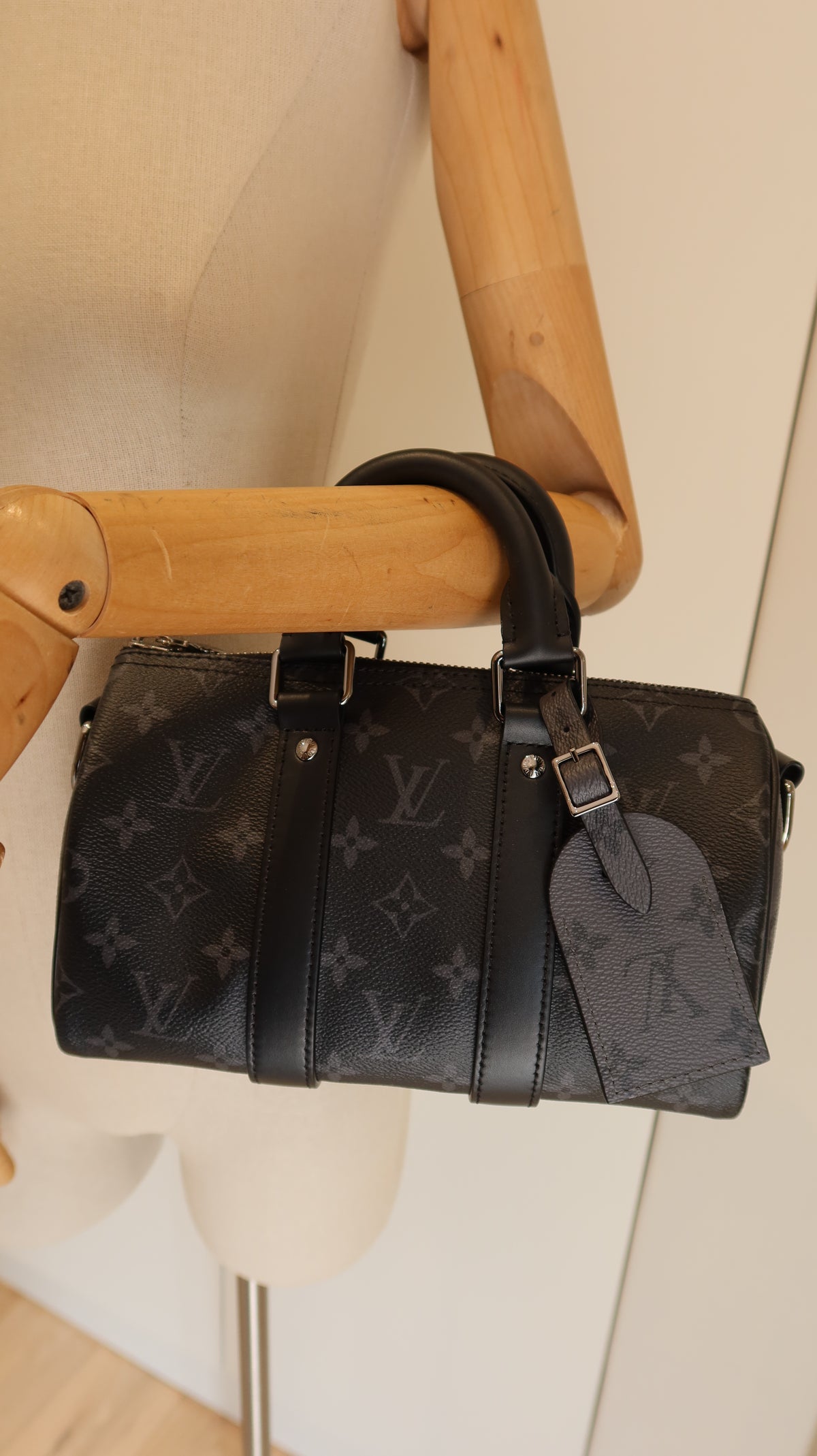 Louis Vuitton Keepall Bandoulière 25