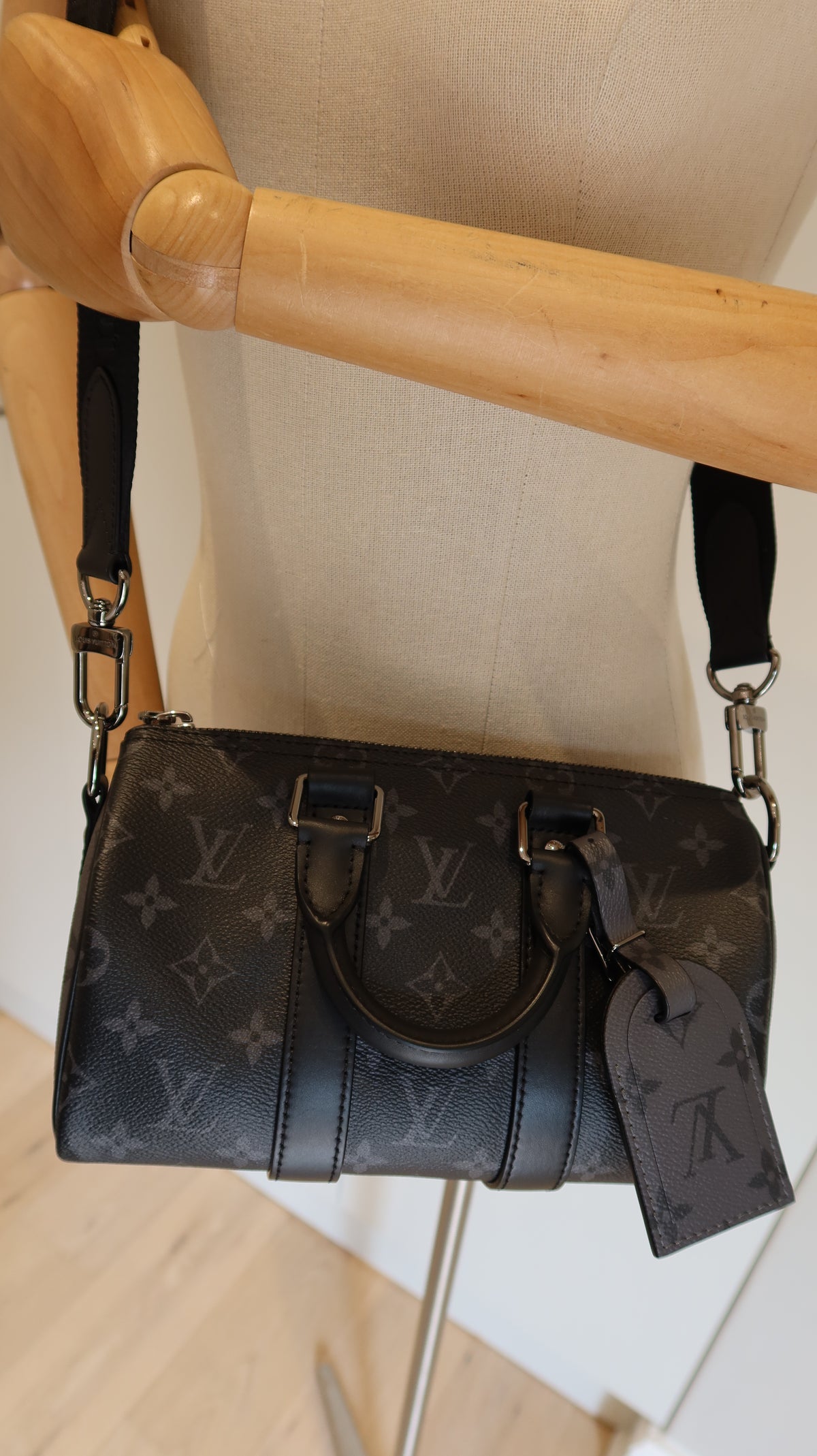 Louis Vuitton Keepall Bandoulière 25