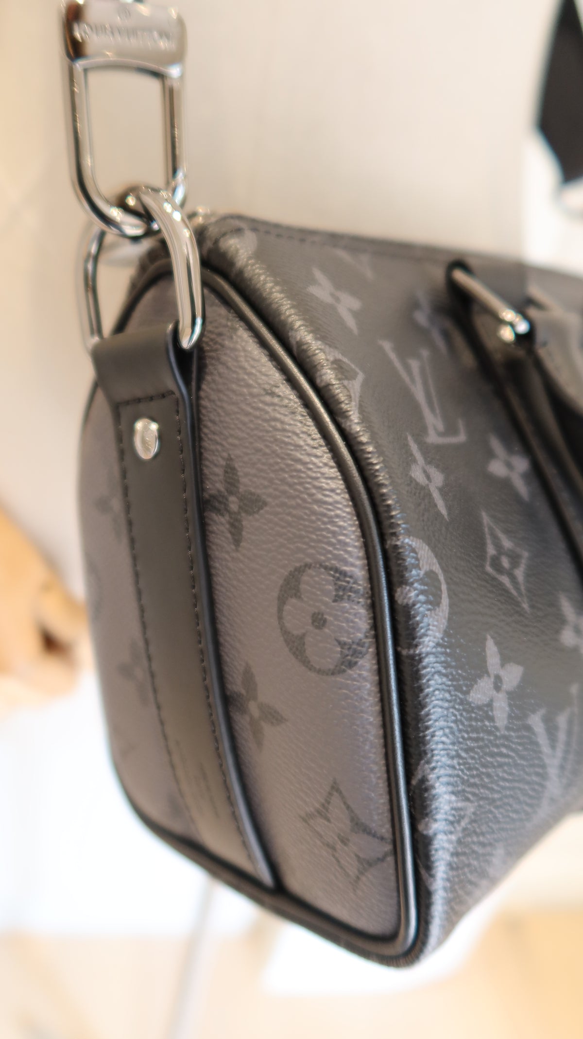 Louis Vuitton Keepall Bandoulière 25