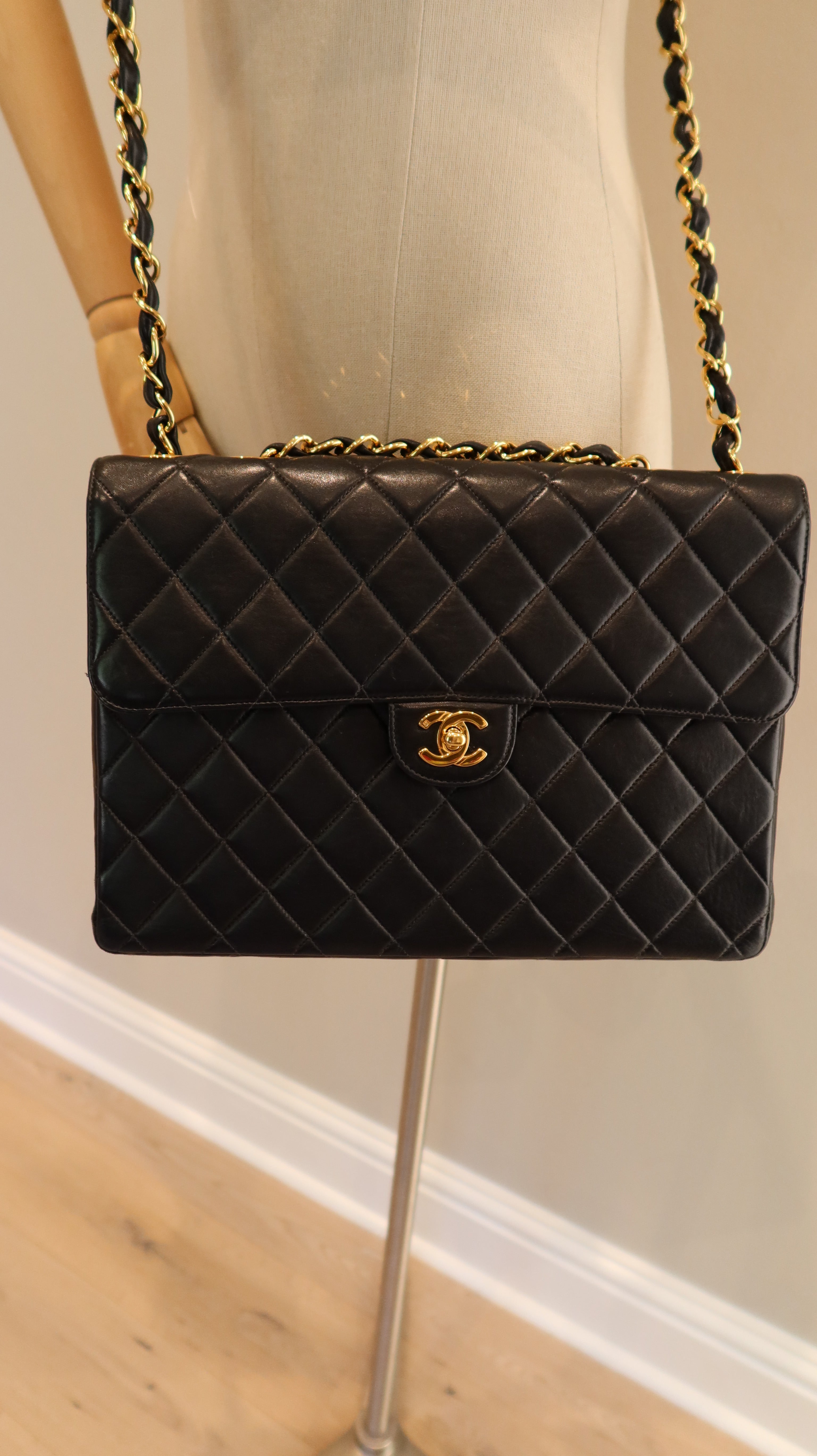 Chanel Classic Jumbo Single Flap Bag