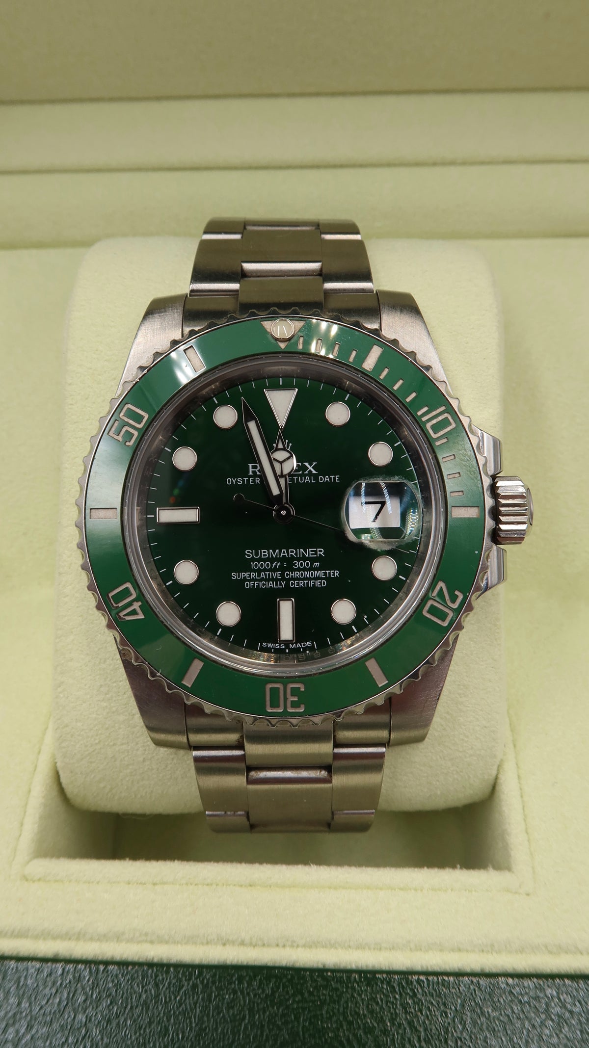 Rolex Submariner Hulk (40mm)