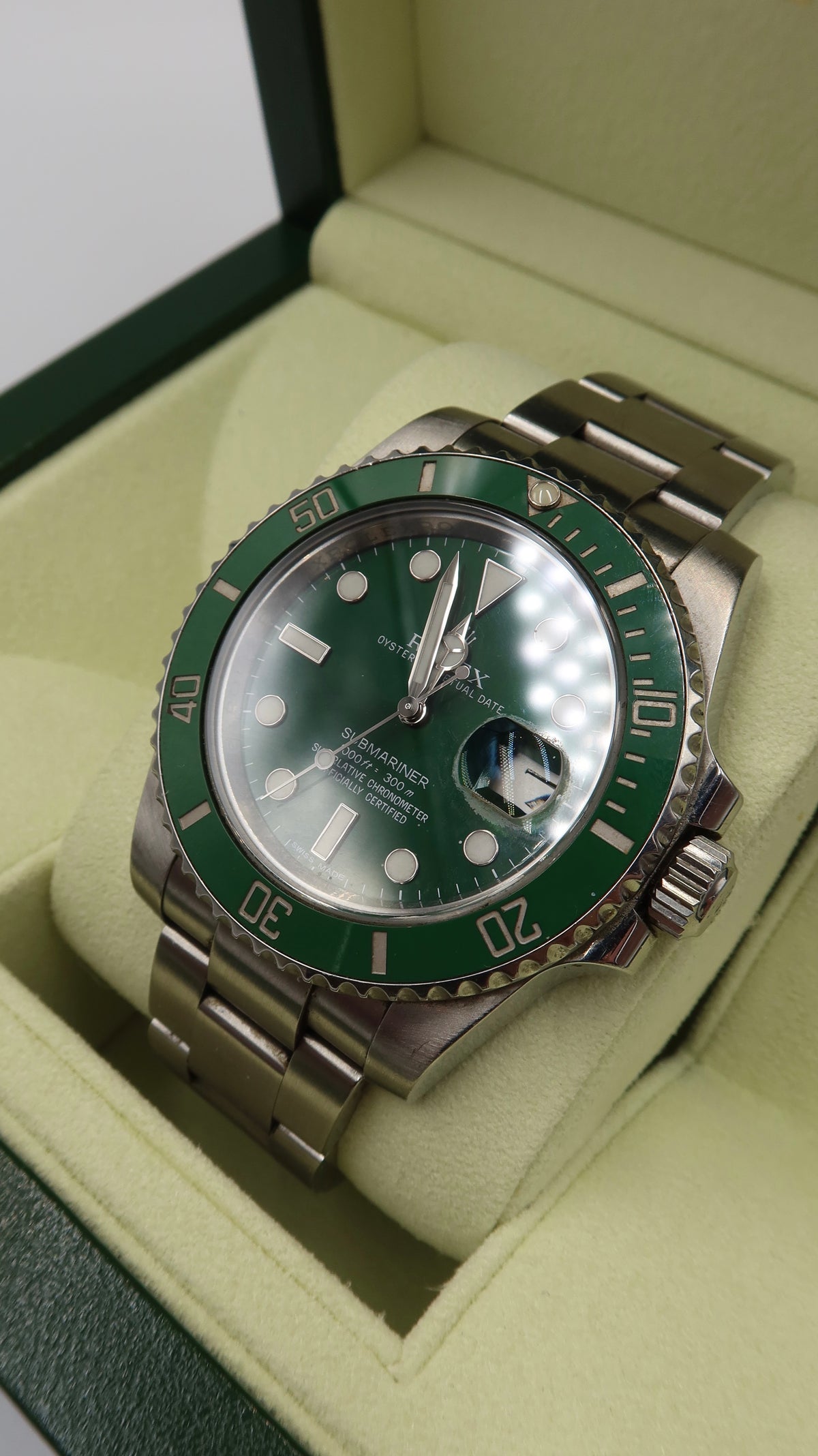 Rolex Submariner Hulk (40mm)