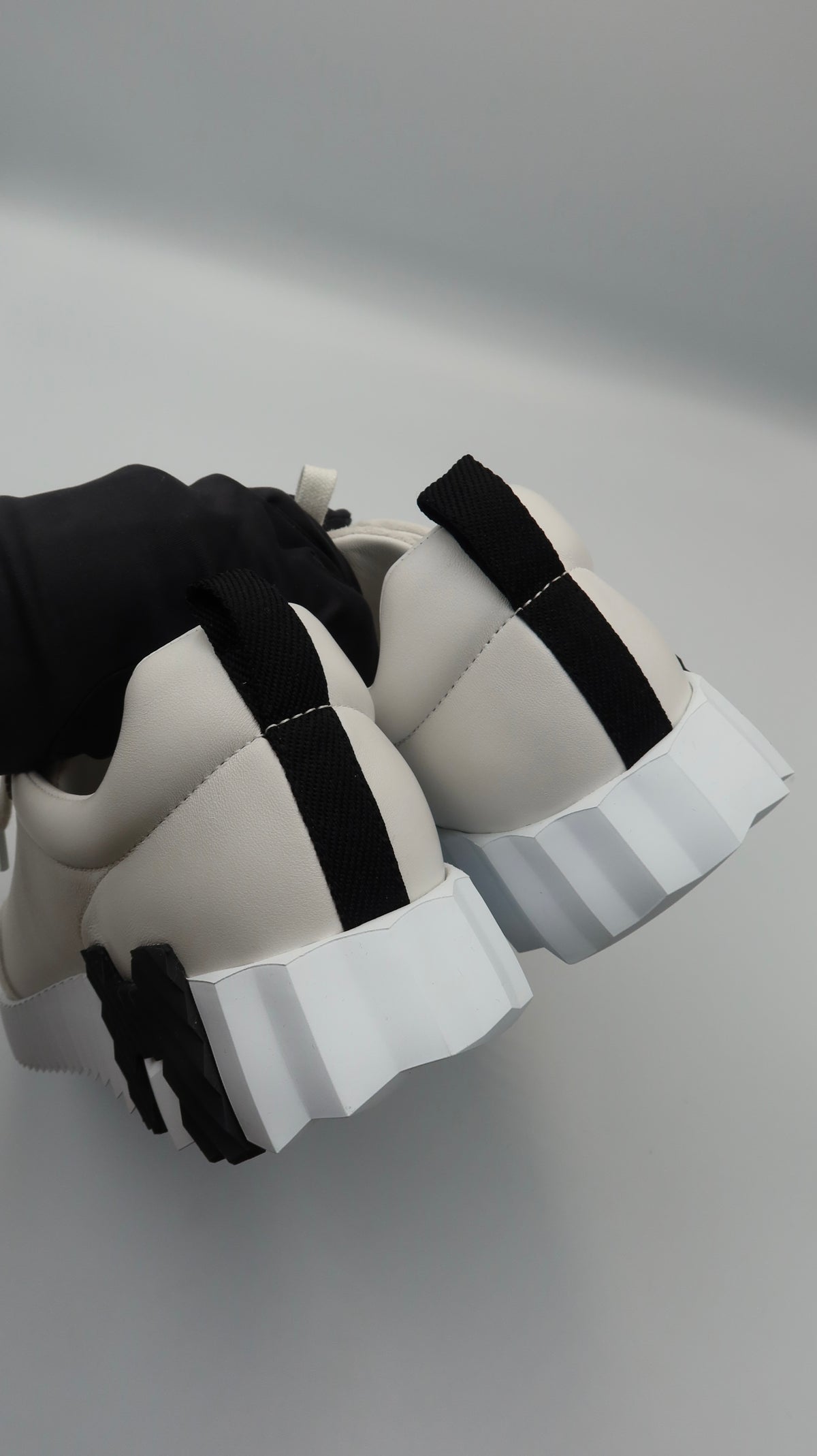 Hermès Bouncing Sneakers (EU39)