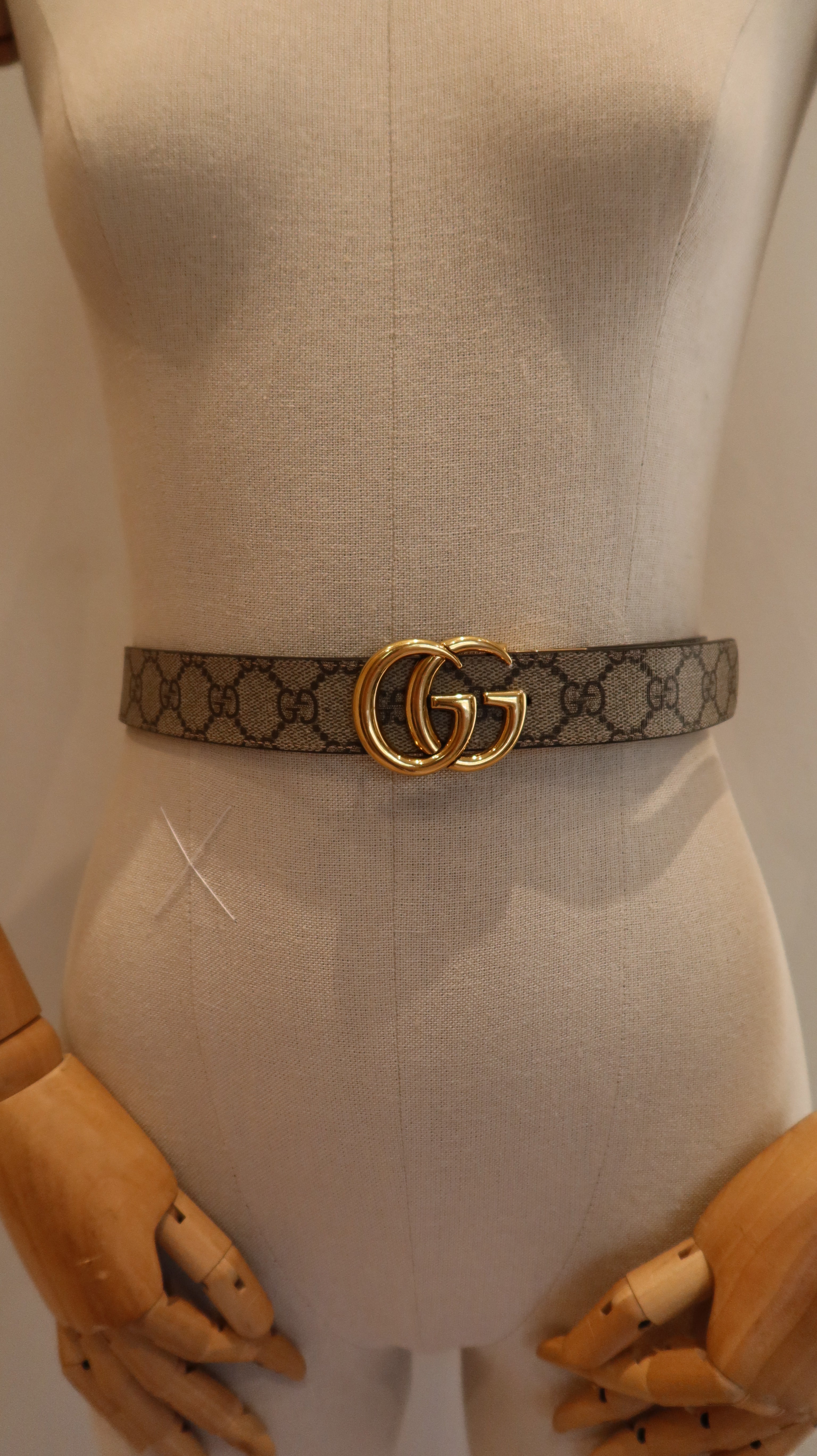 Gucci Reversible Belt (95/38)