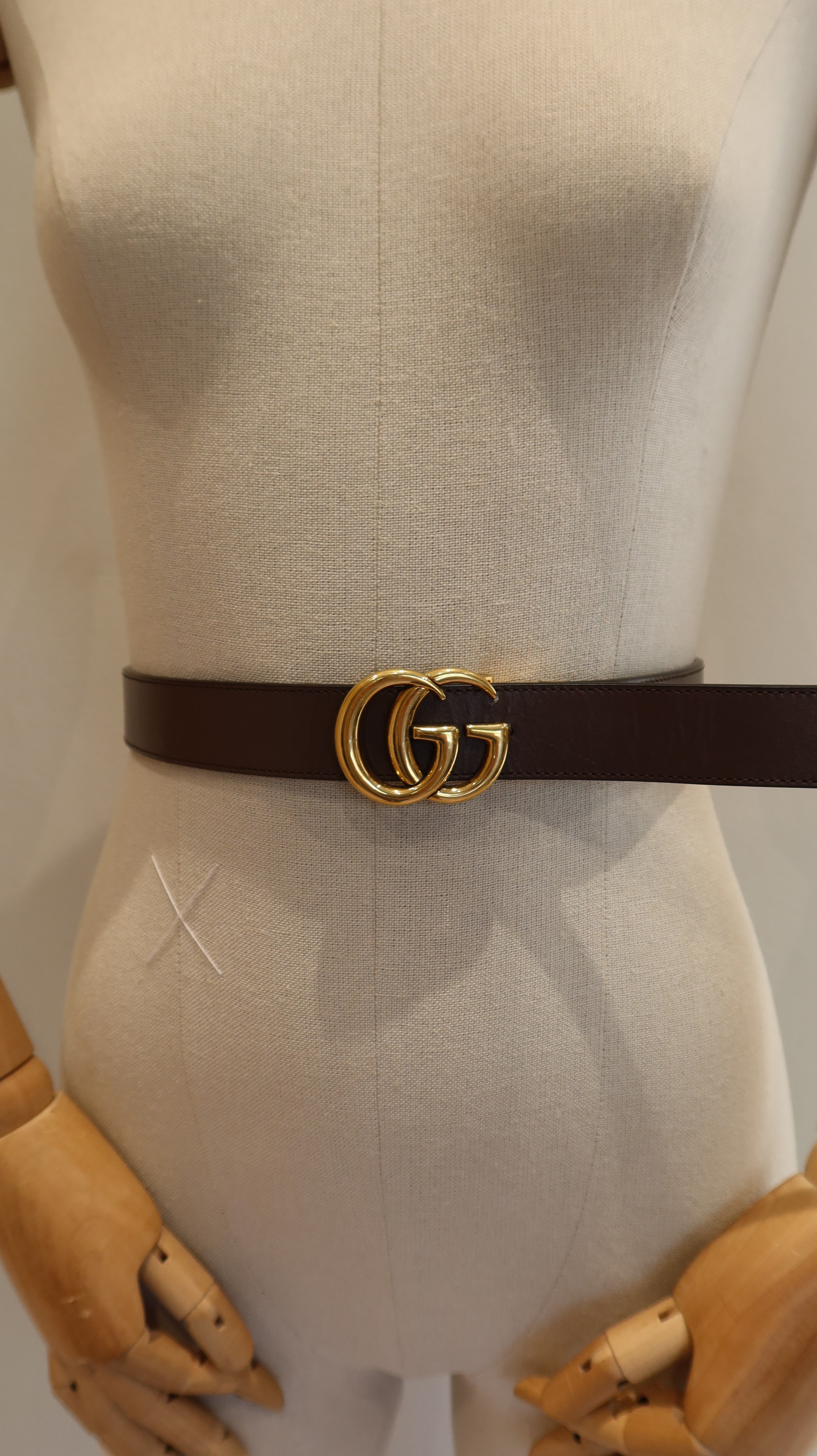 Gucci Reversible Belt (95/38)