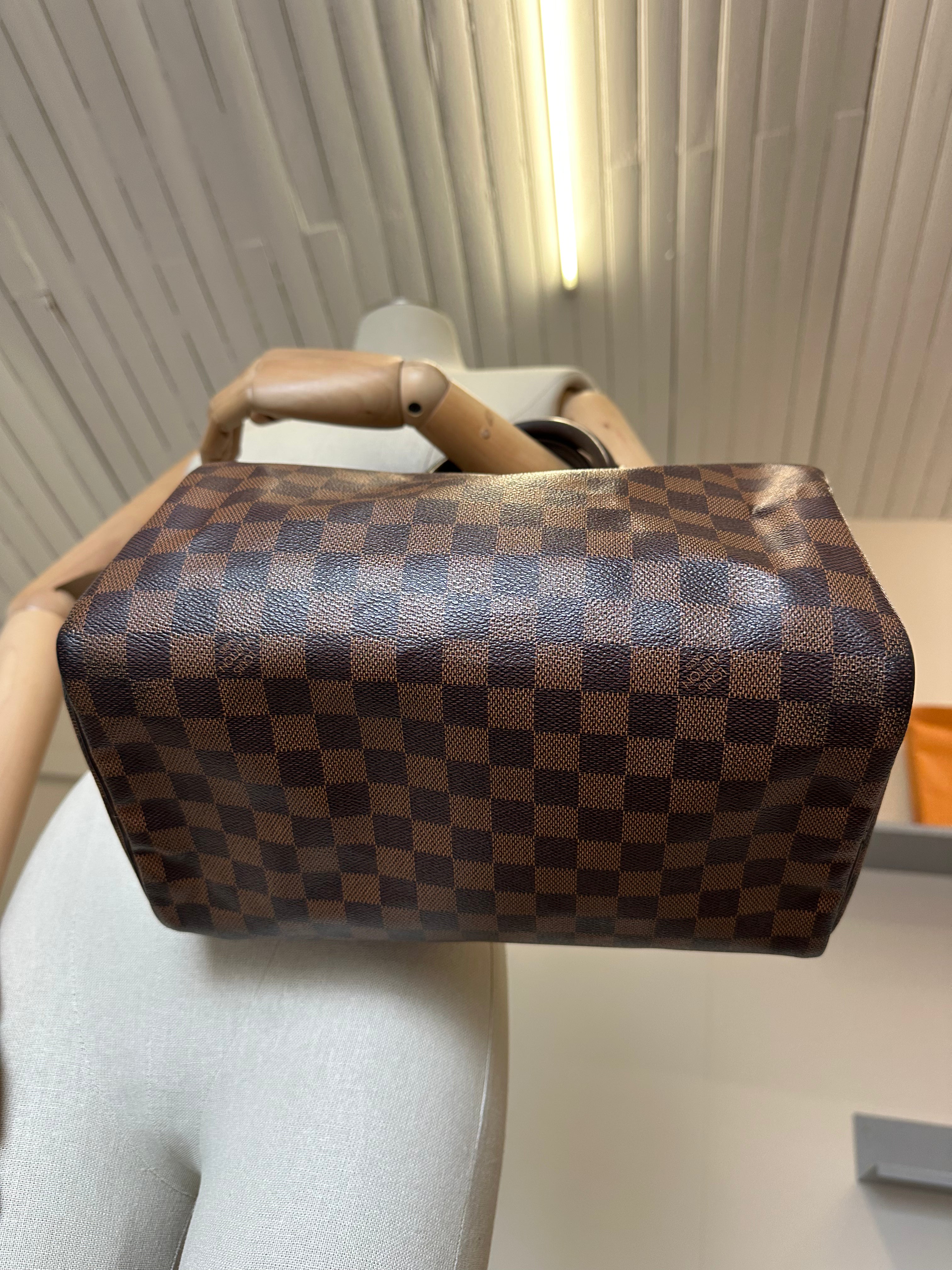 Louis Vuitton Speedy 30