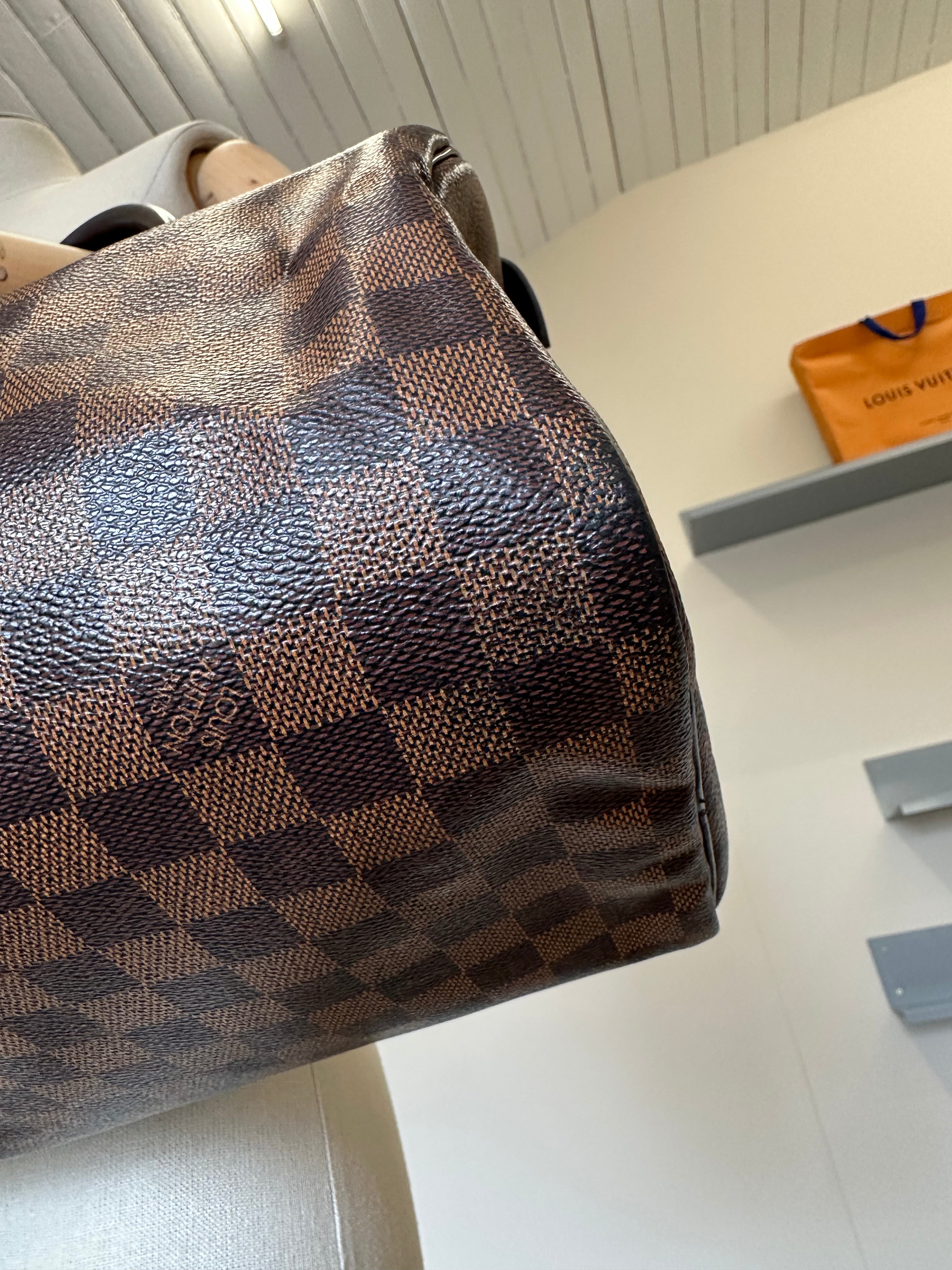 Louis Vuitton Speedy 30