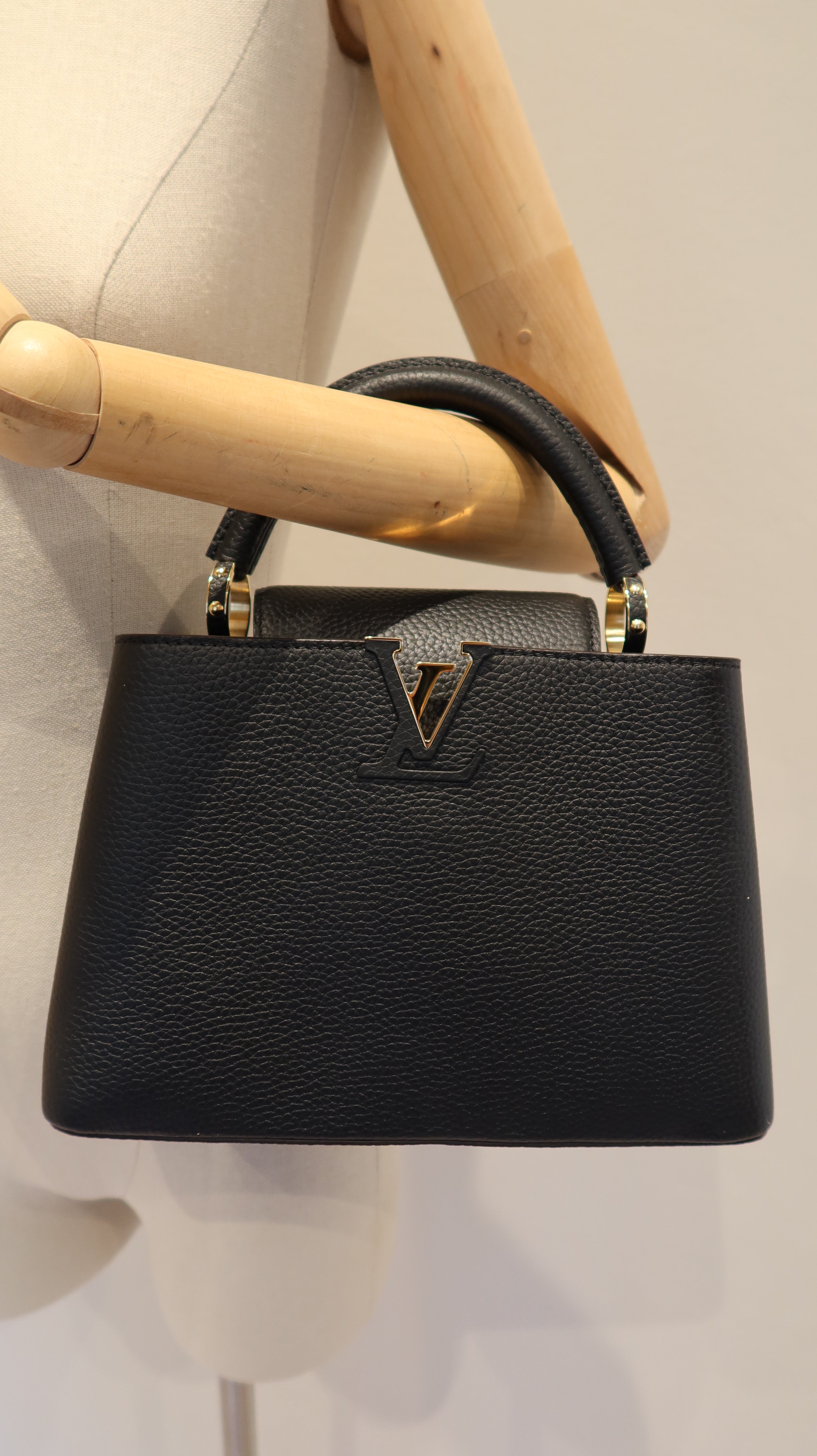 Louis Vuitton Capucines BB