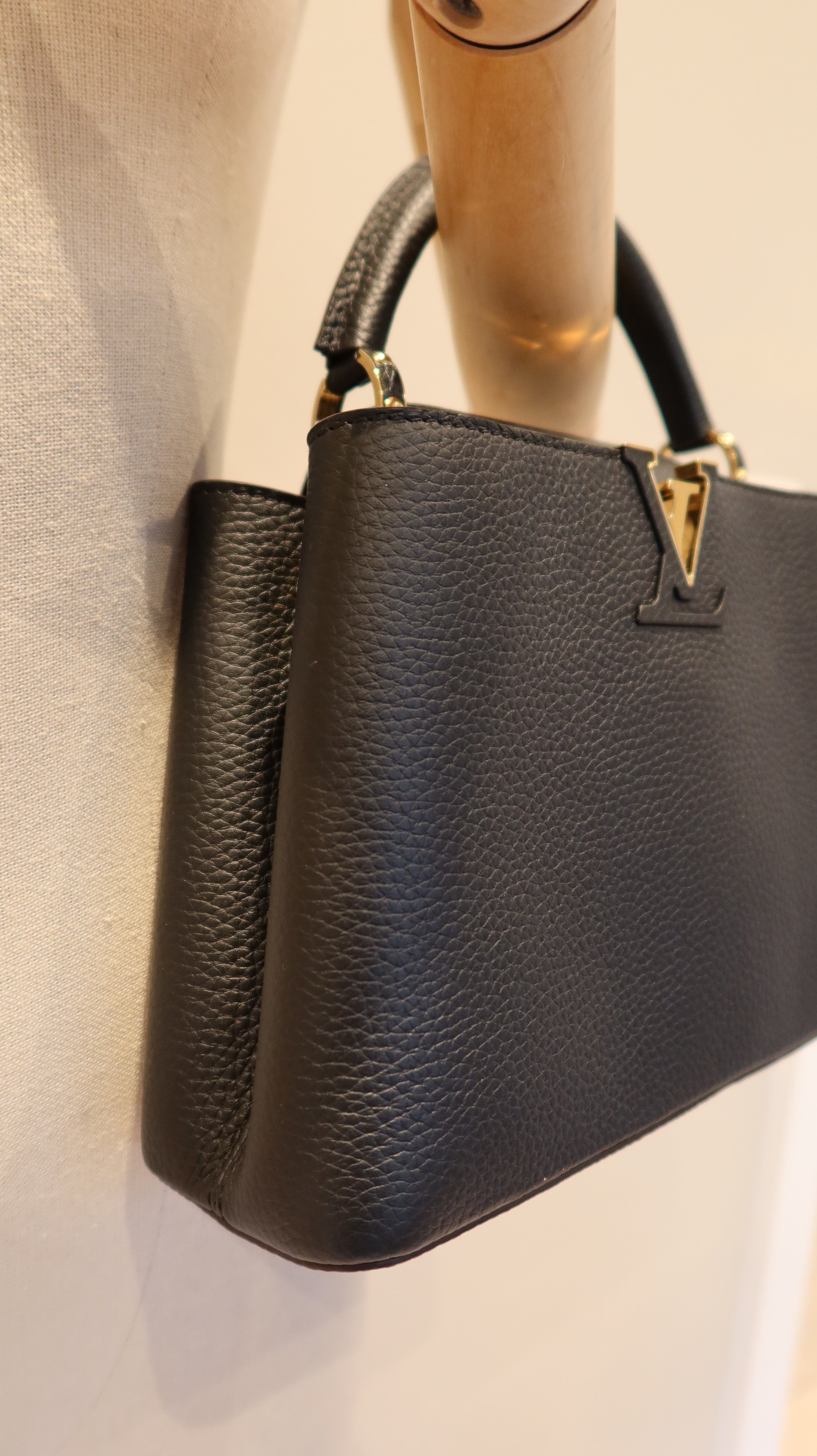 Louis Vuitton Capucines BB