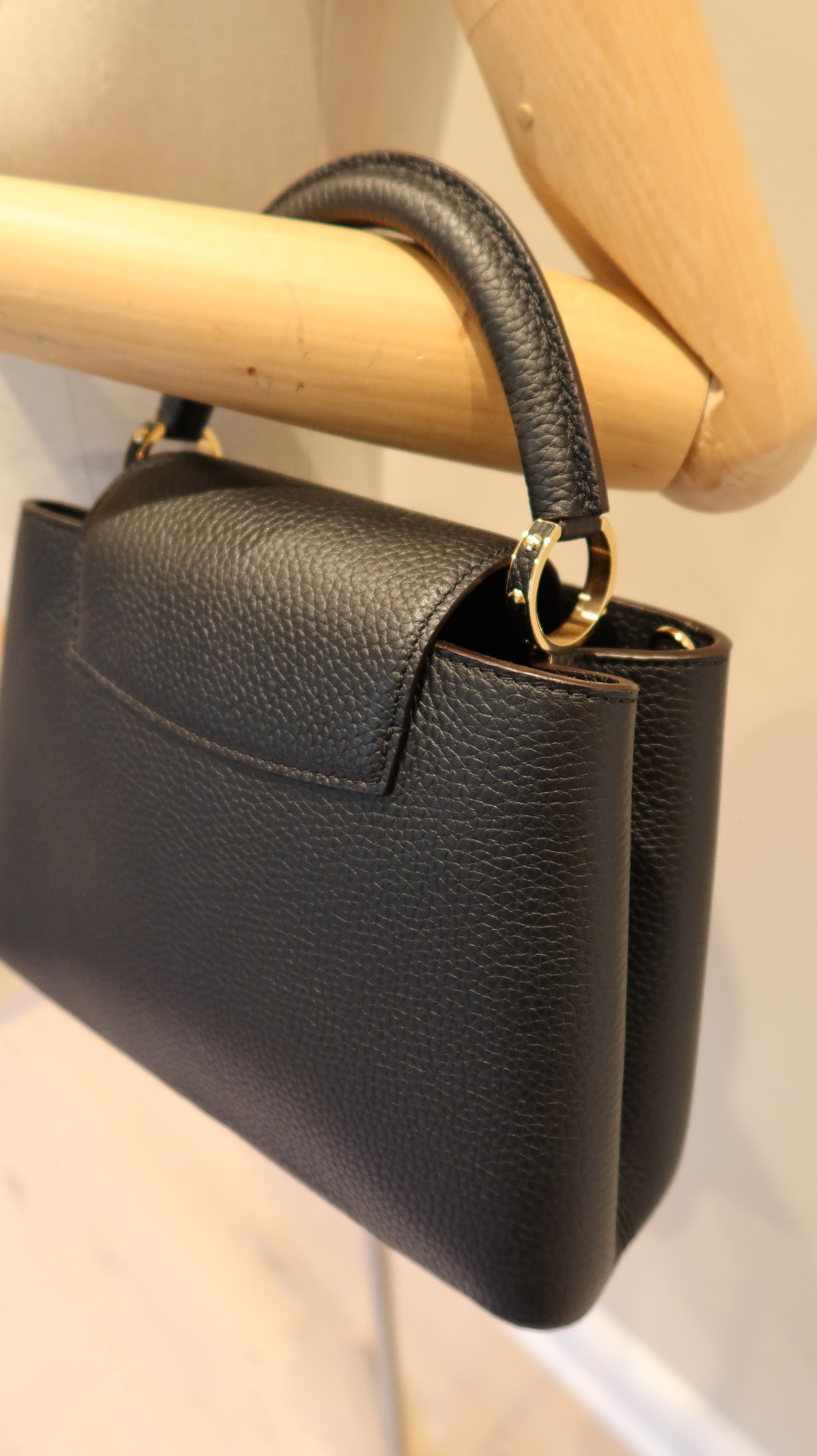 Louis Vuitton Capucines BB
