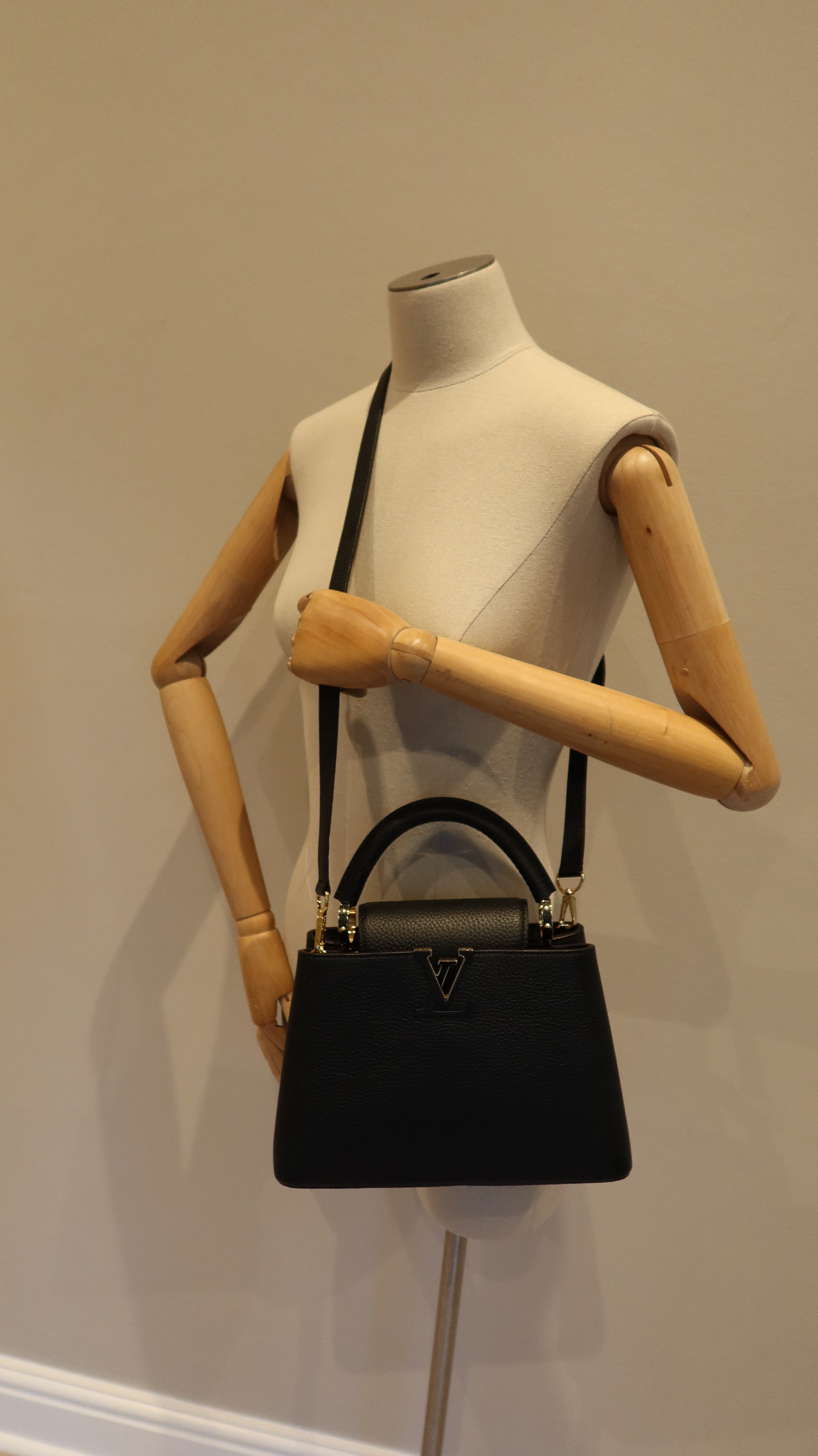 Louis Vuitton Capucines BB