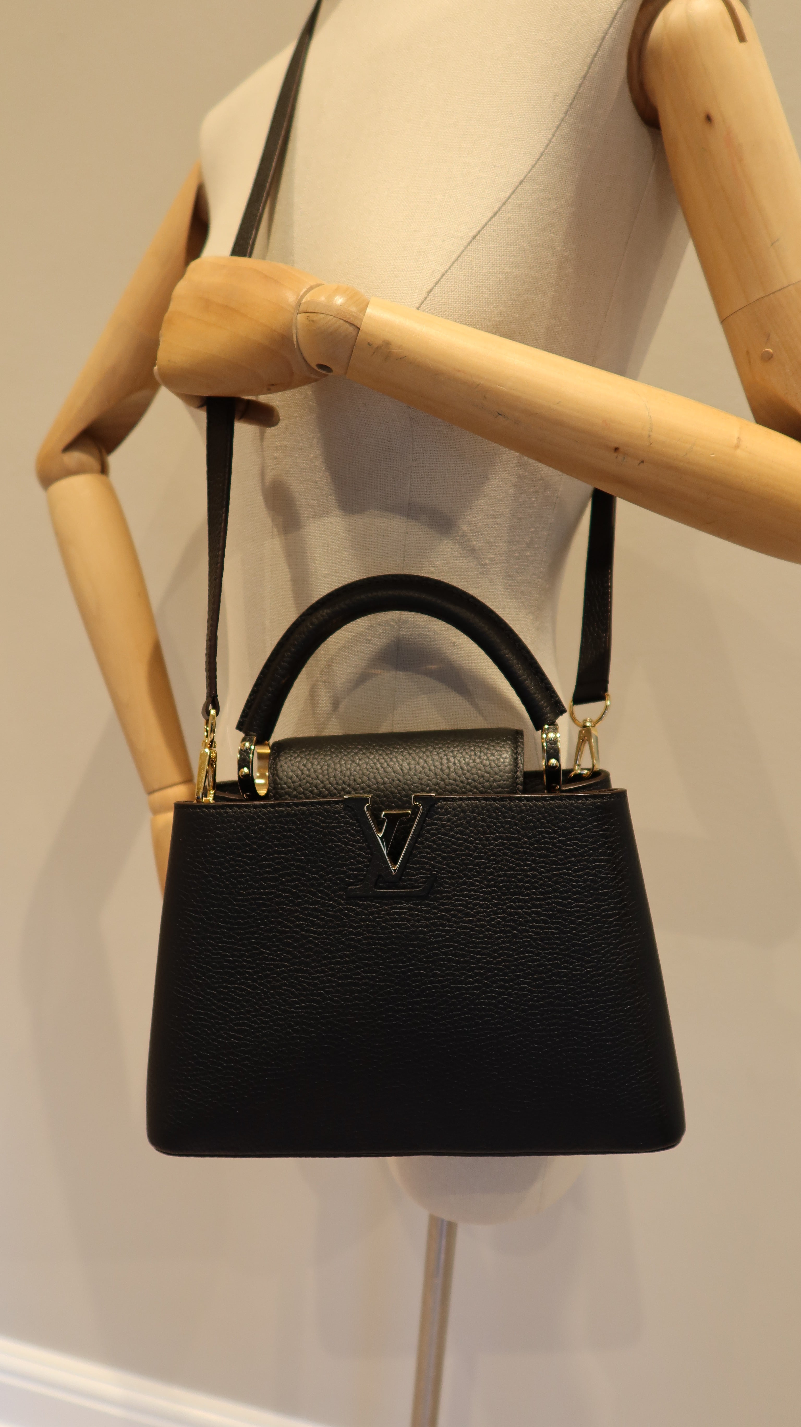 Louis Vuitton Capucines BB