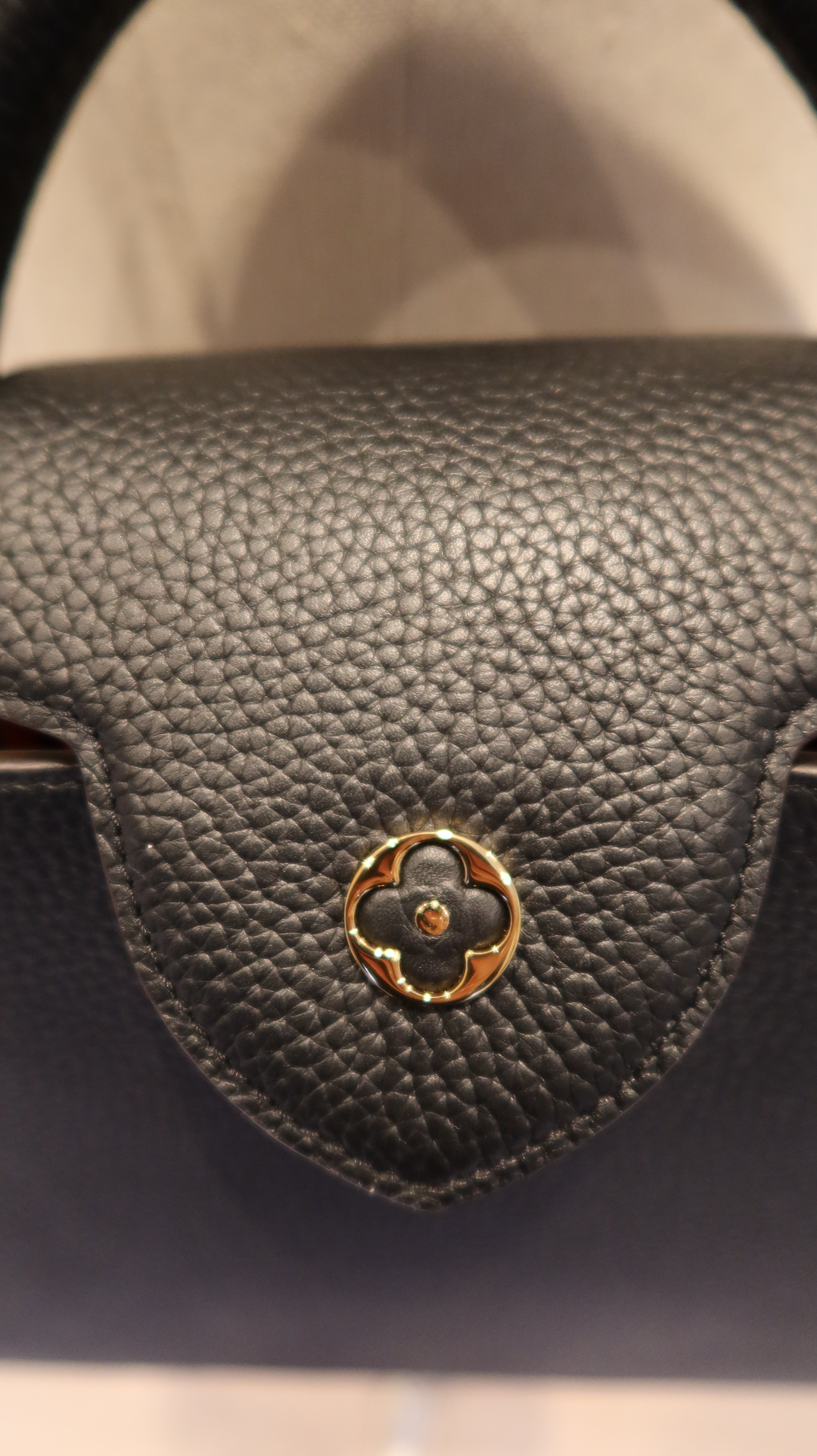 Louis Vuitton Capucines BB