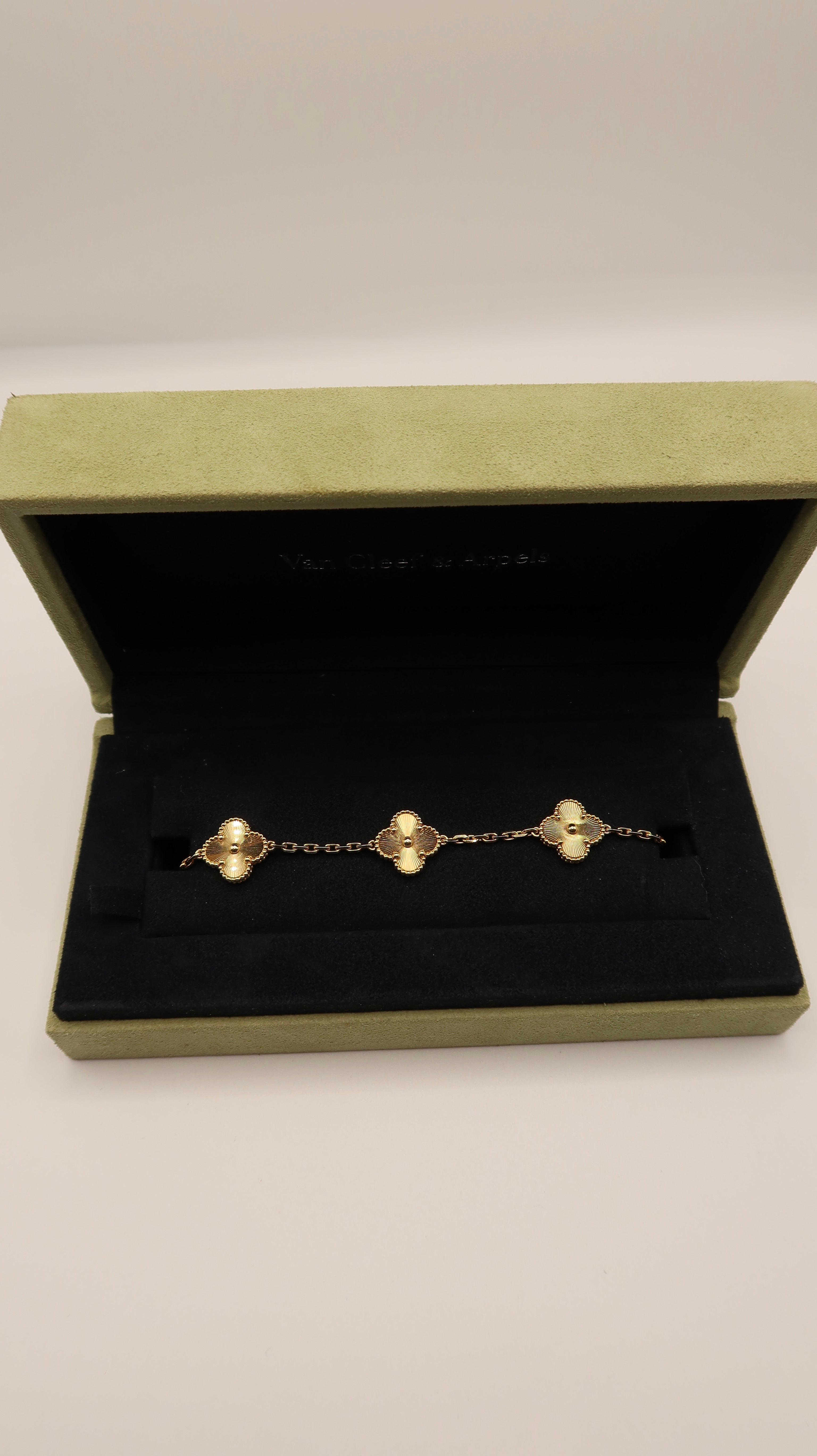 Van Cleef & Arpels Guilloche Vintage Alhambra Bracelet (YG)