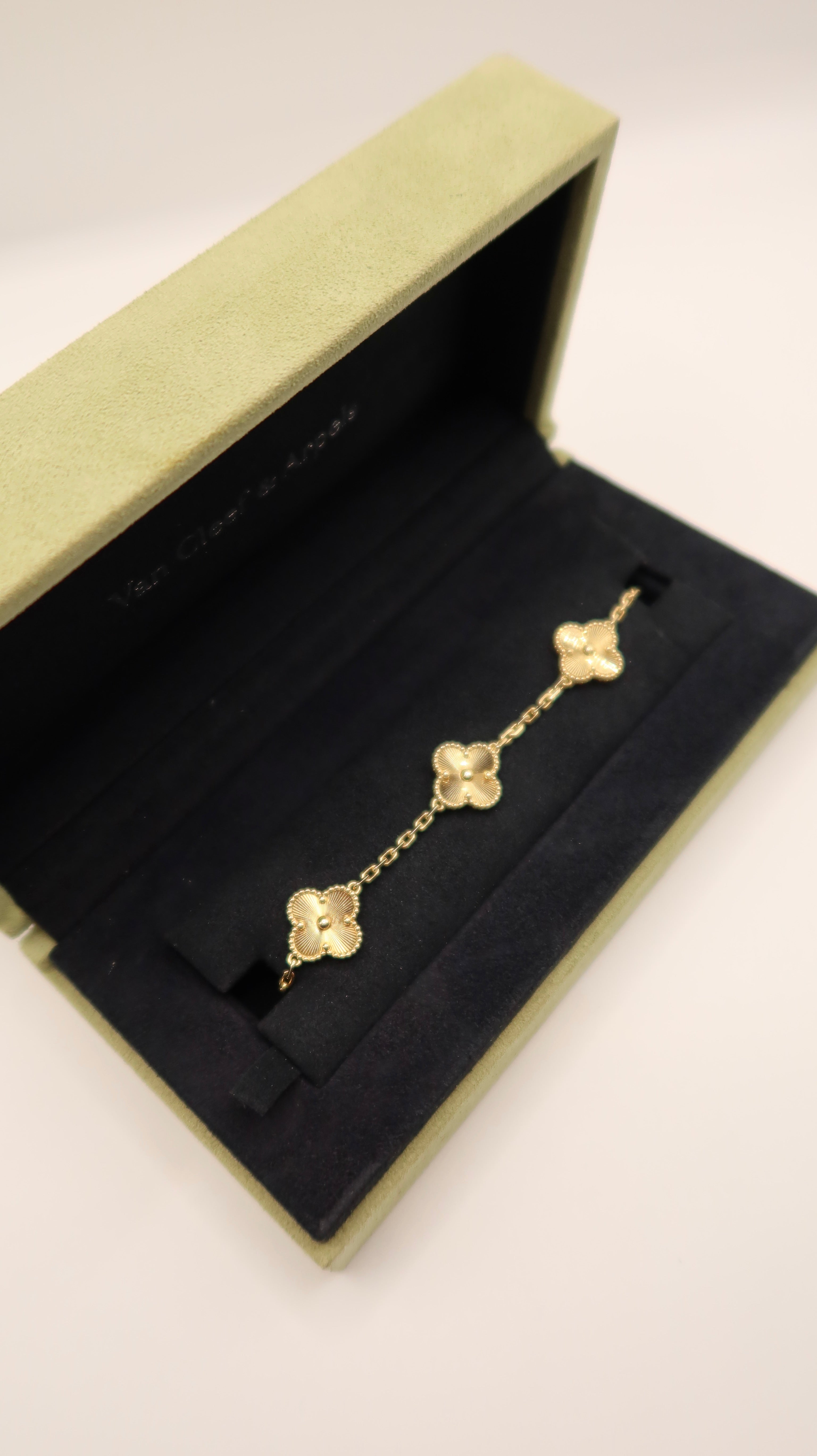 Van Cleef & Arpels Guilloche Vintage Alhambra Bracelet (YG)