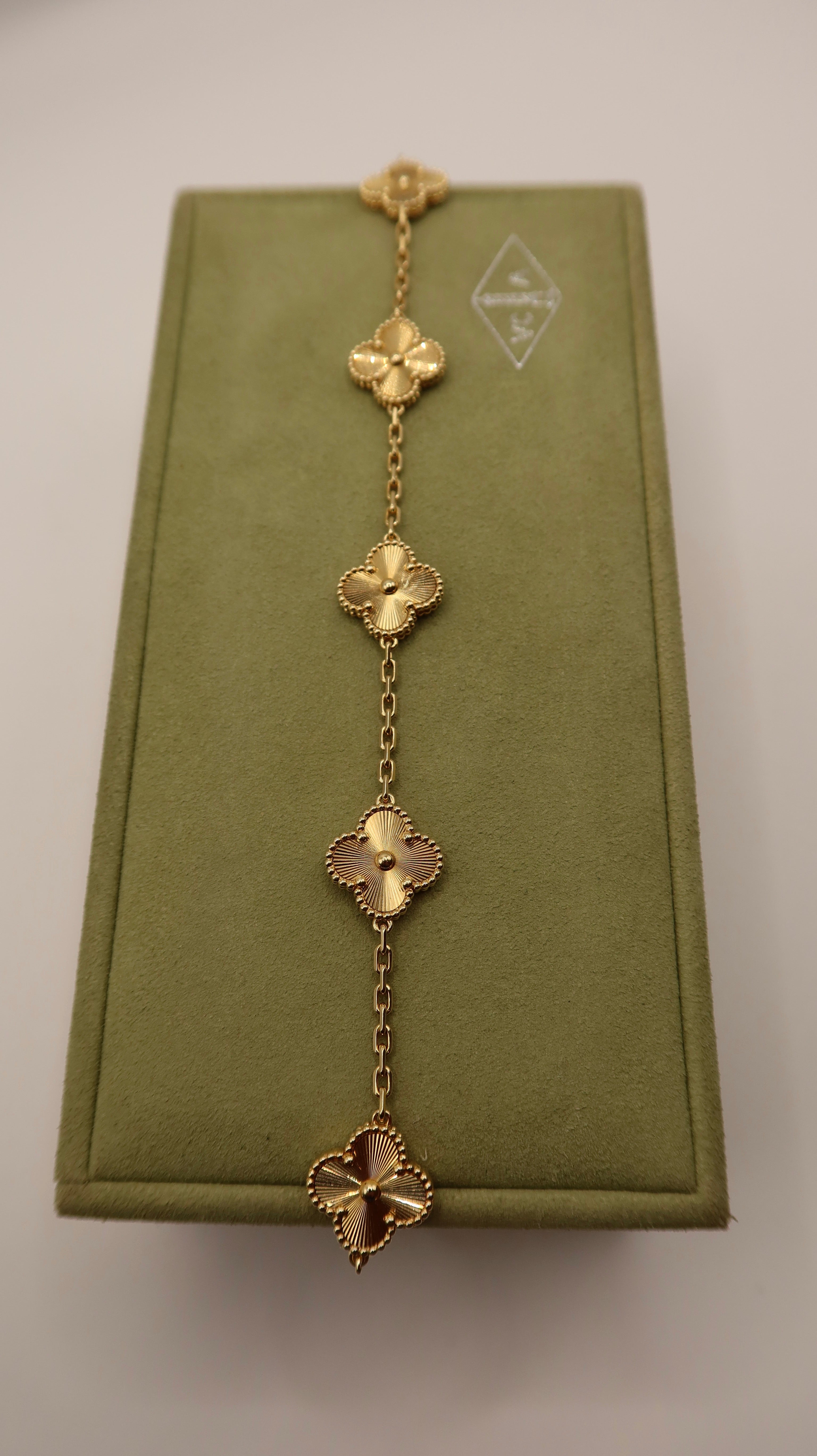 Van Cleef & Arpels Guilloche Vintage Alhambra Bracelet (YG)