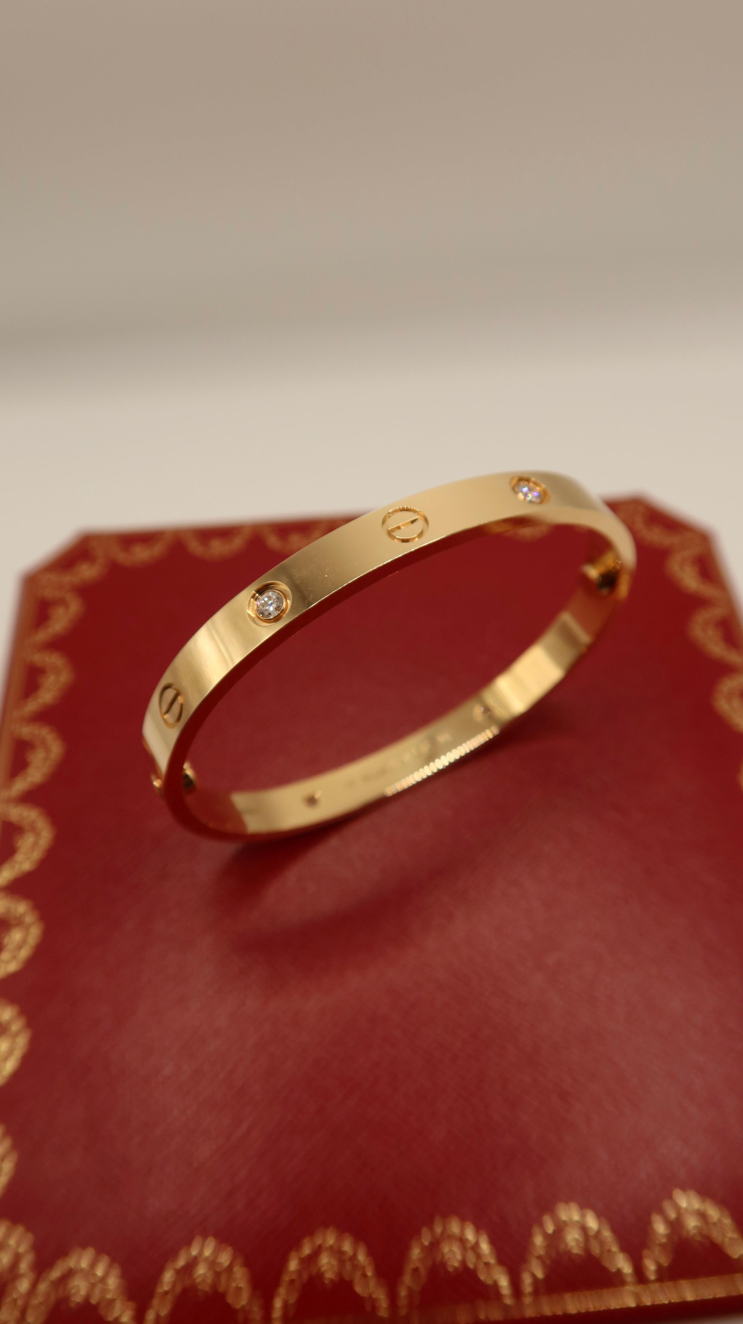 Cartier Love Bracelet (Half Diamonds/17/PG)