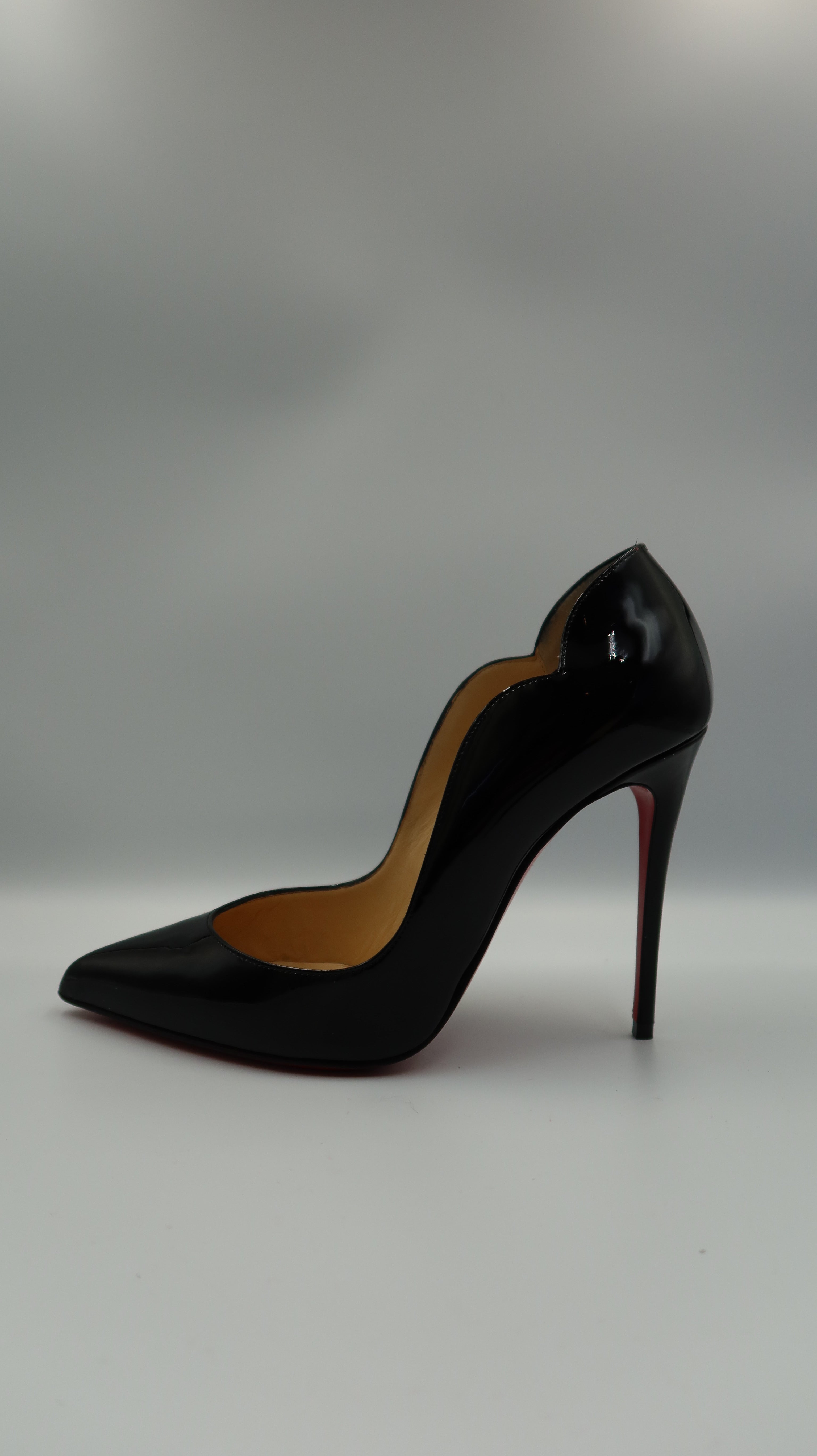 Christian Louboutin Heels (EU36)