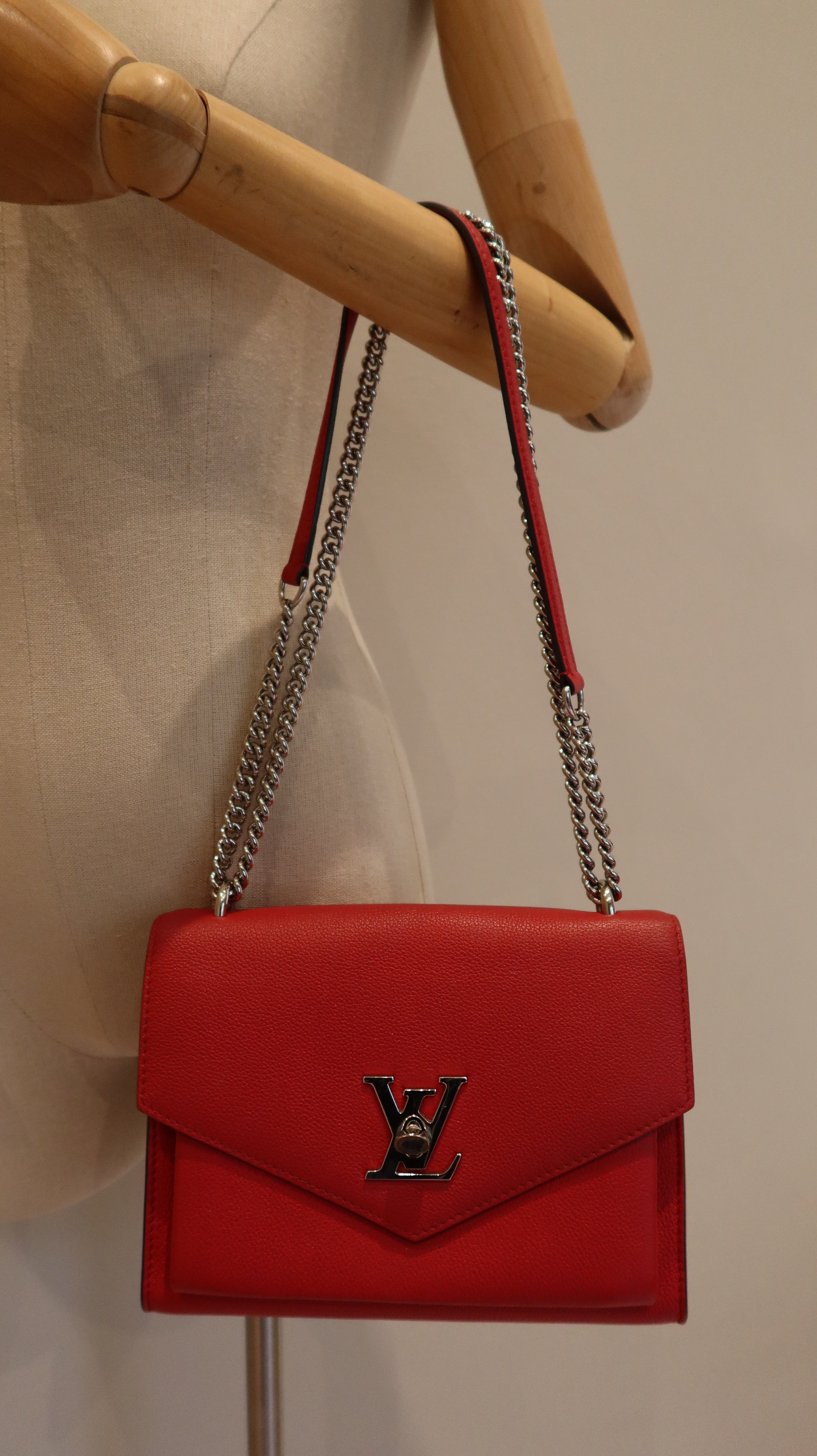 Louis Vuitton MyLockMe Chain Bag