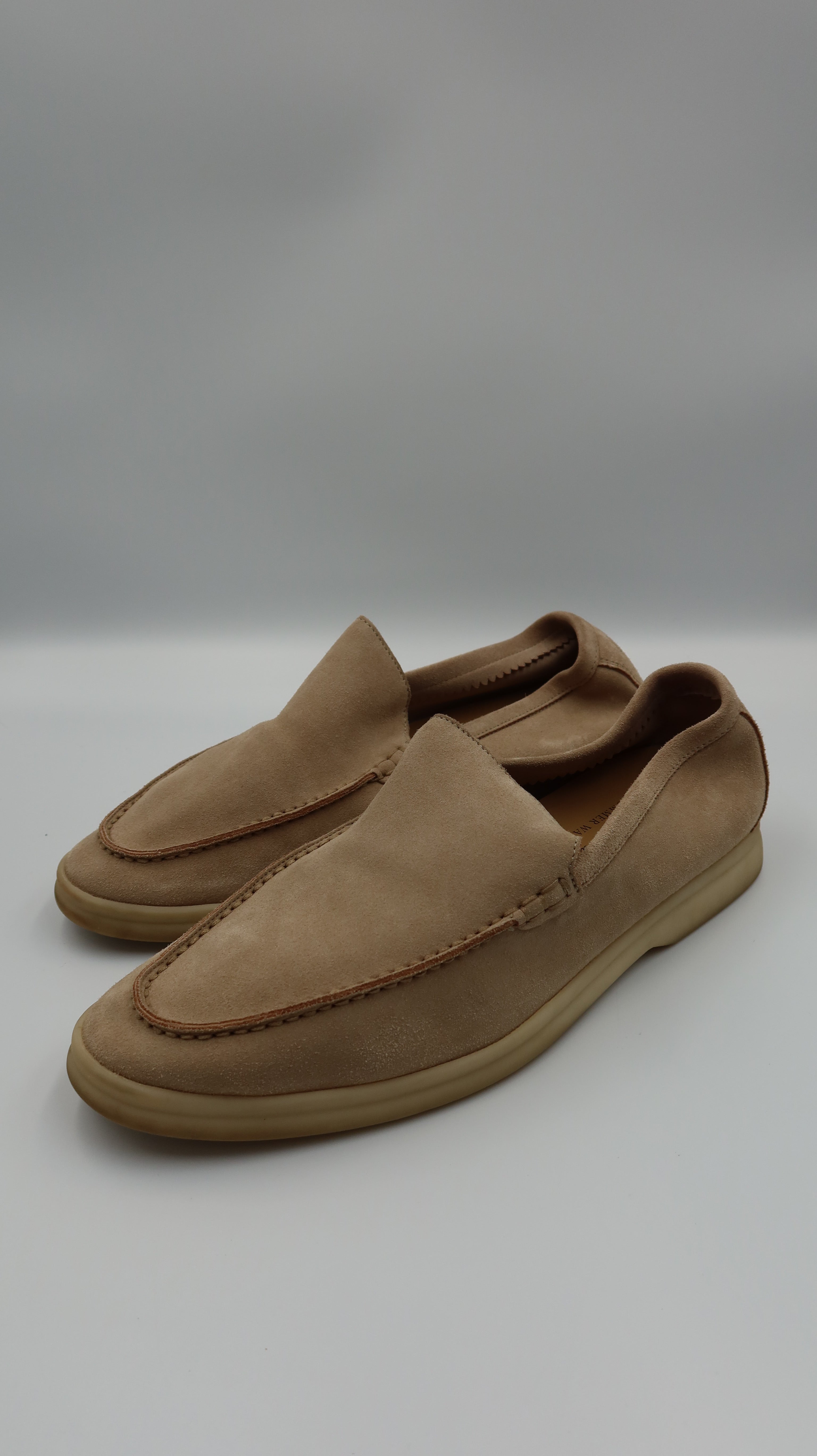 Loro Piana Summer Walks (EU40)