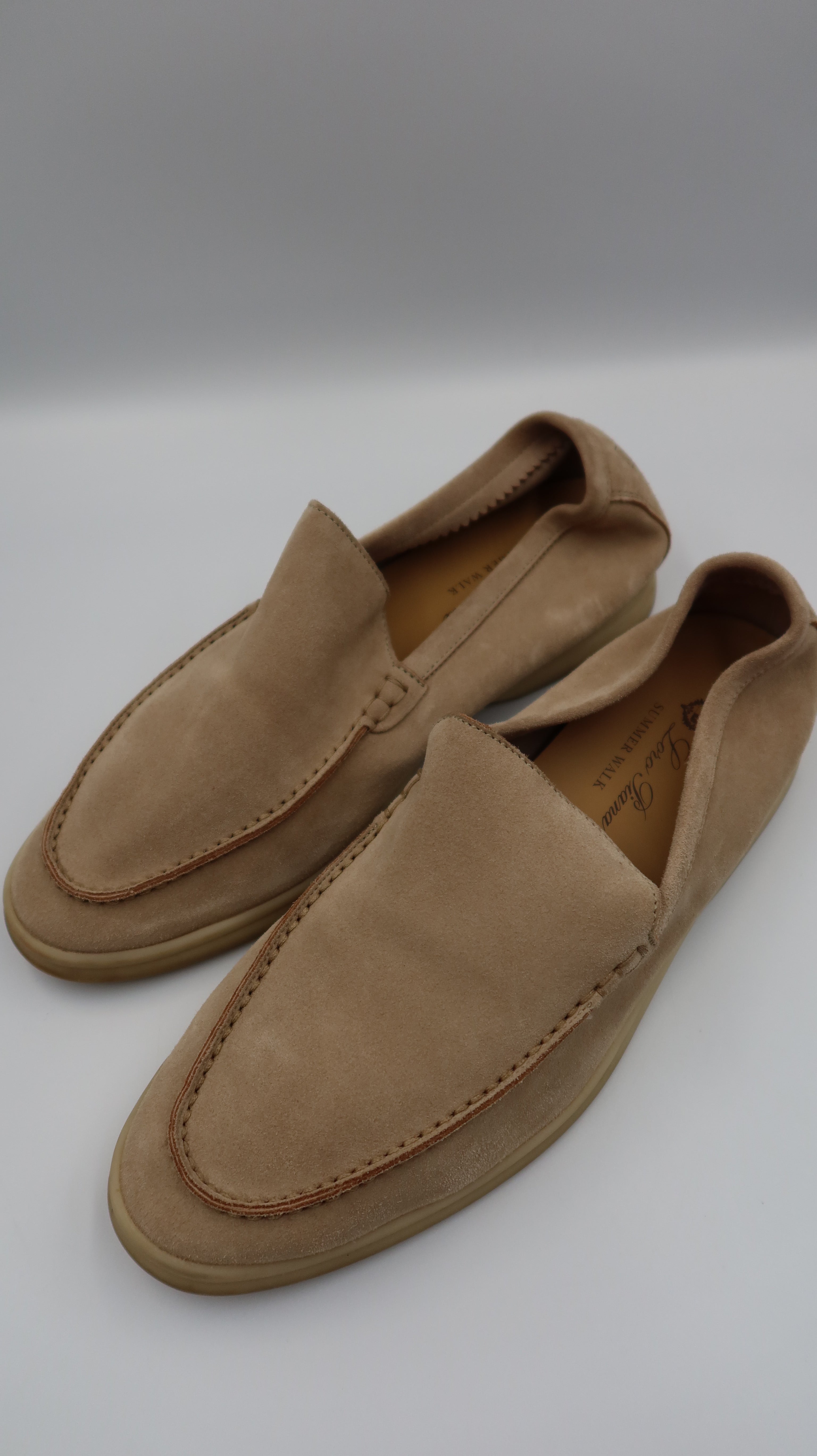 Loro Piana Summer Walks (EU40)