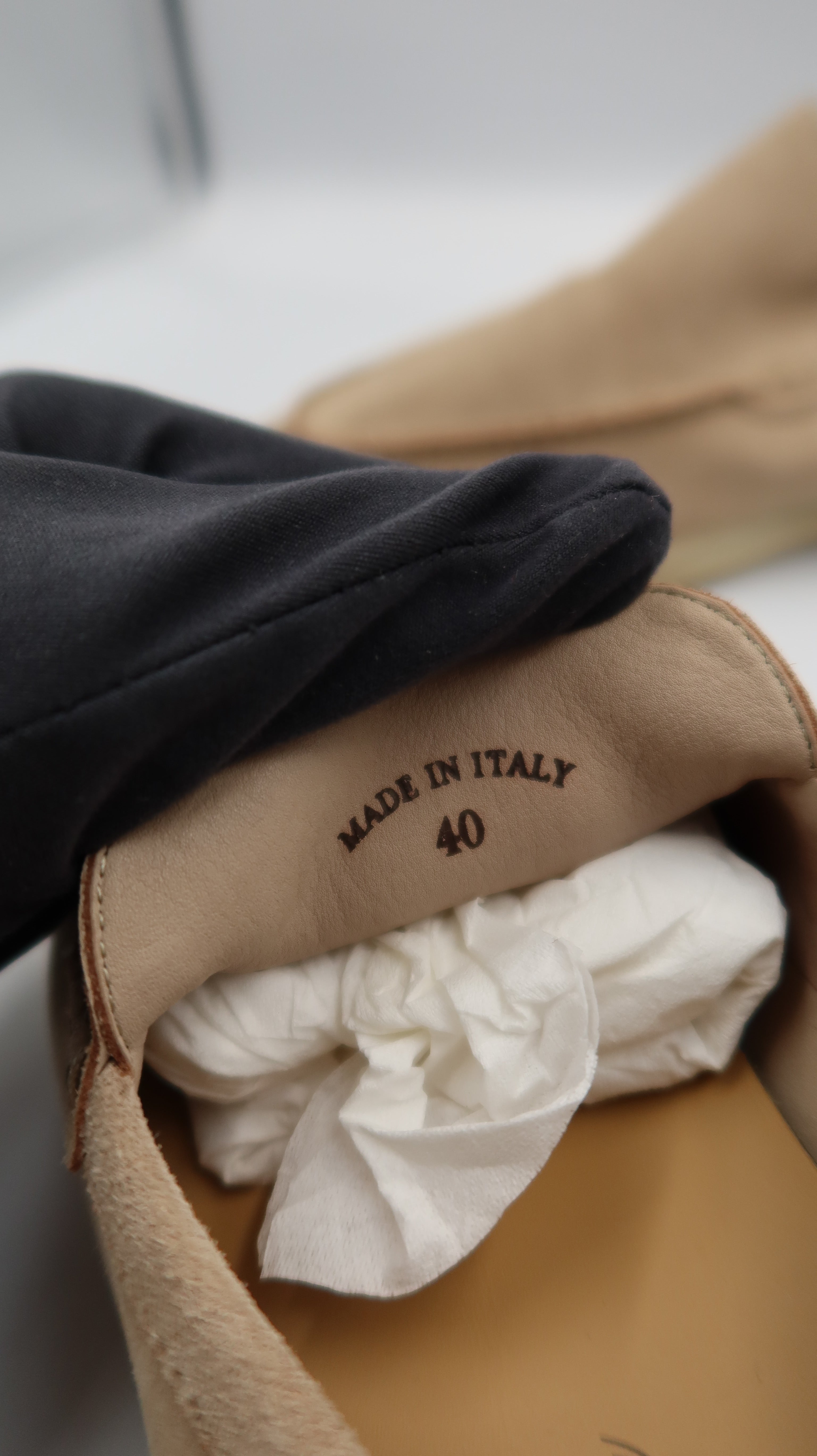 Loro Piana Summer Walks (EU40)