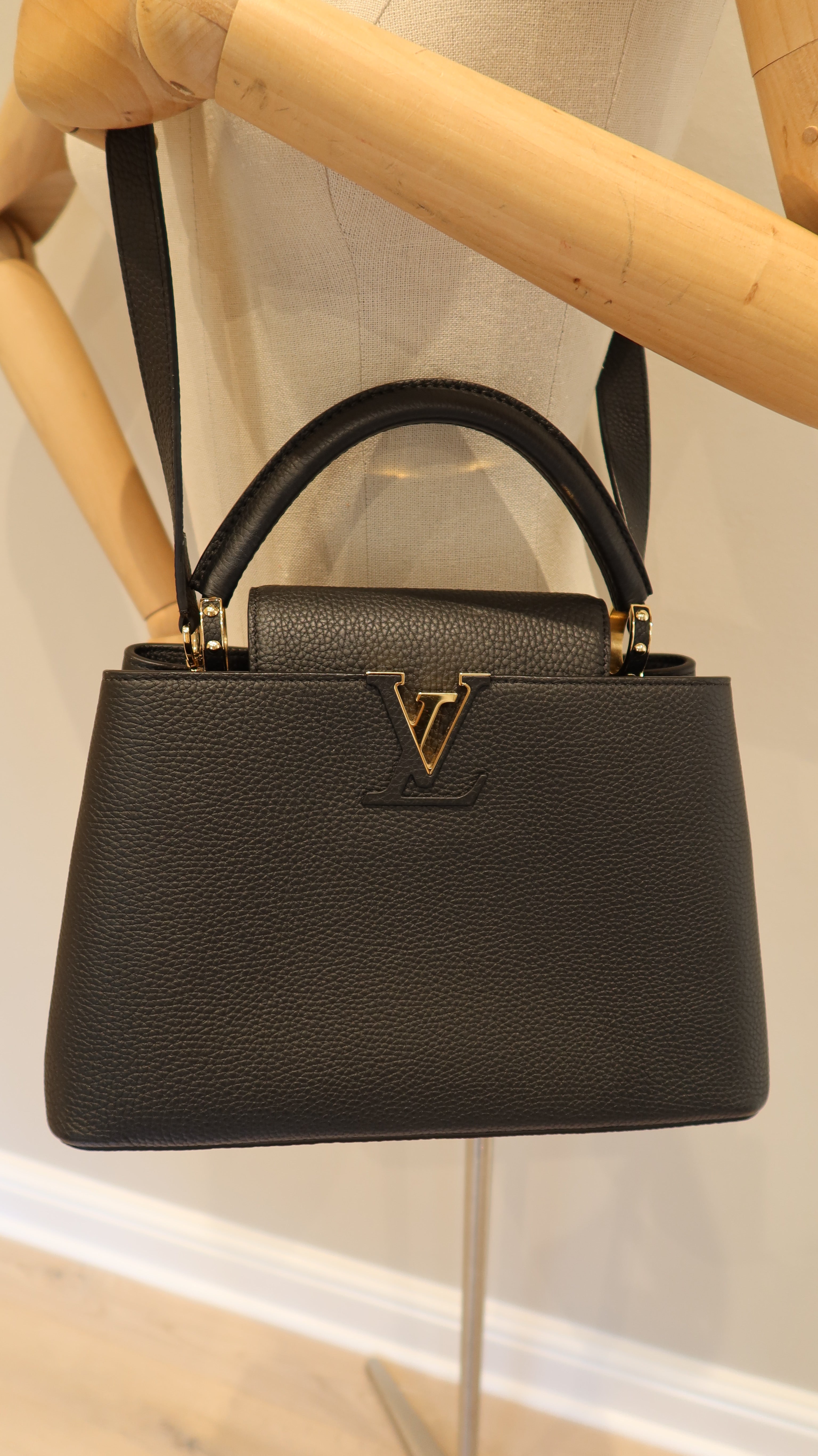 Louis Vuitton Capucines MM *Full Set*