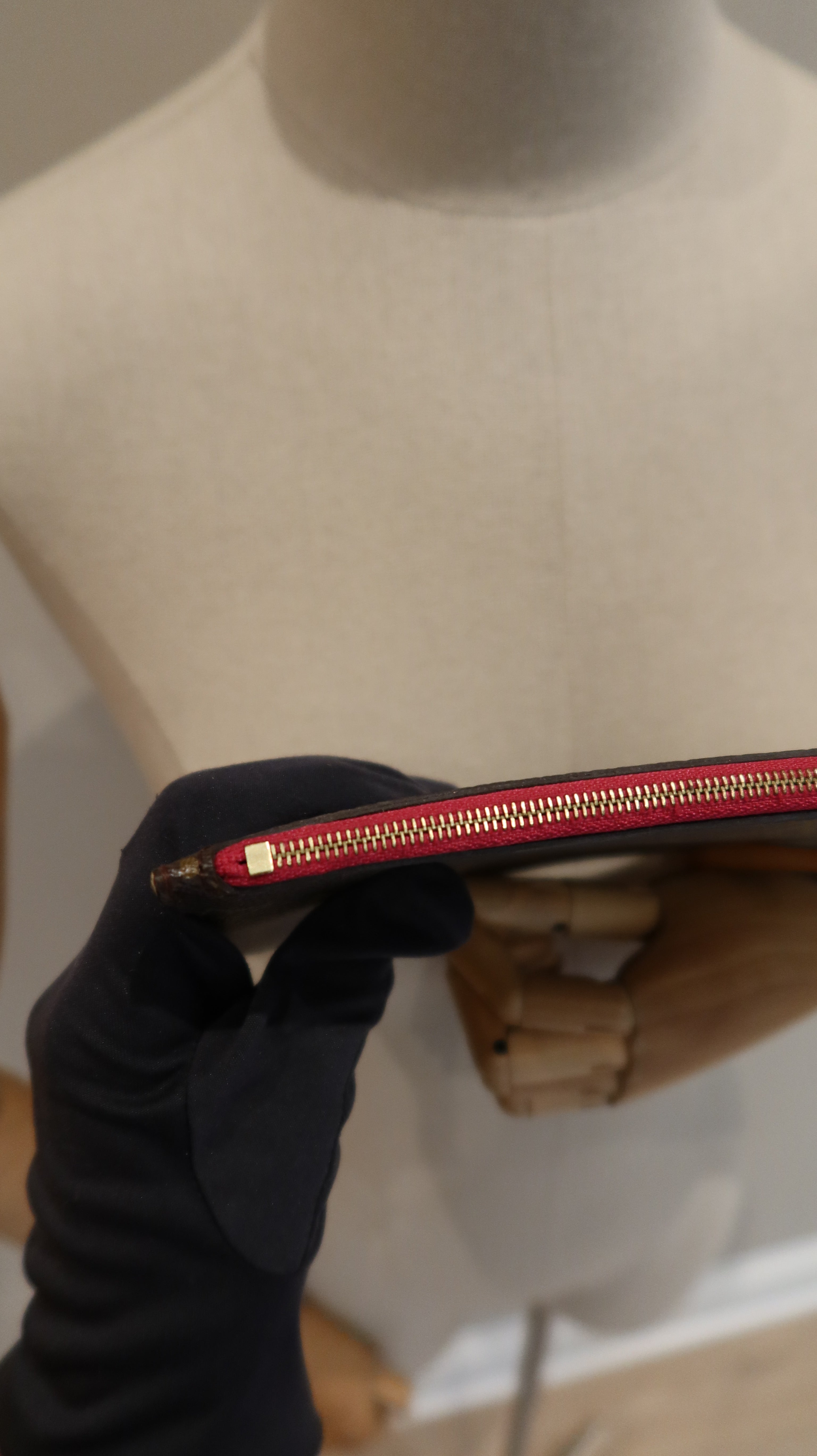 Louis Vuitton Neverfull Pochette