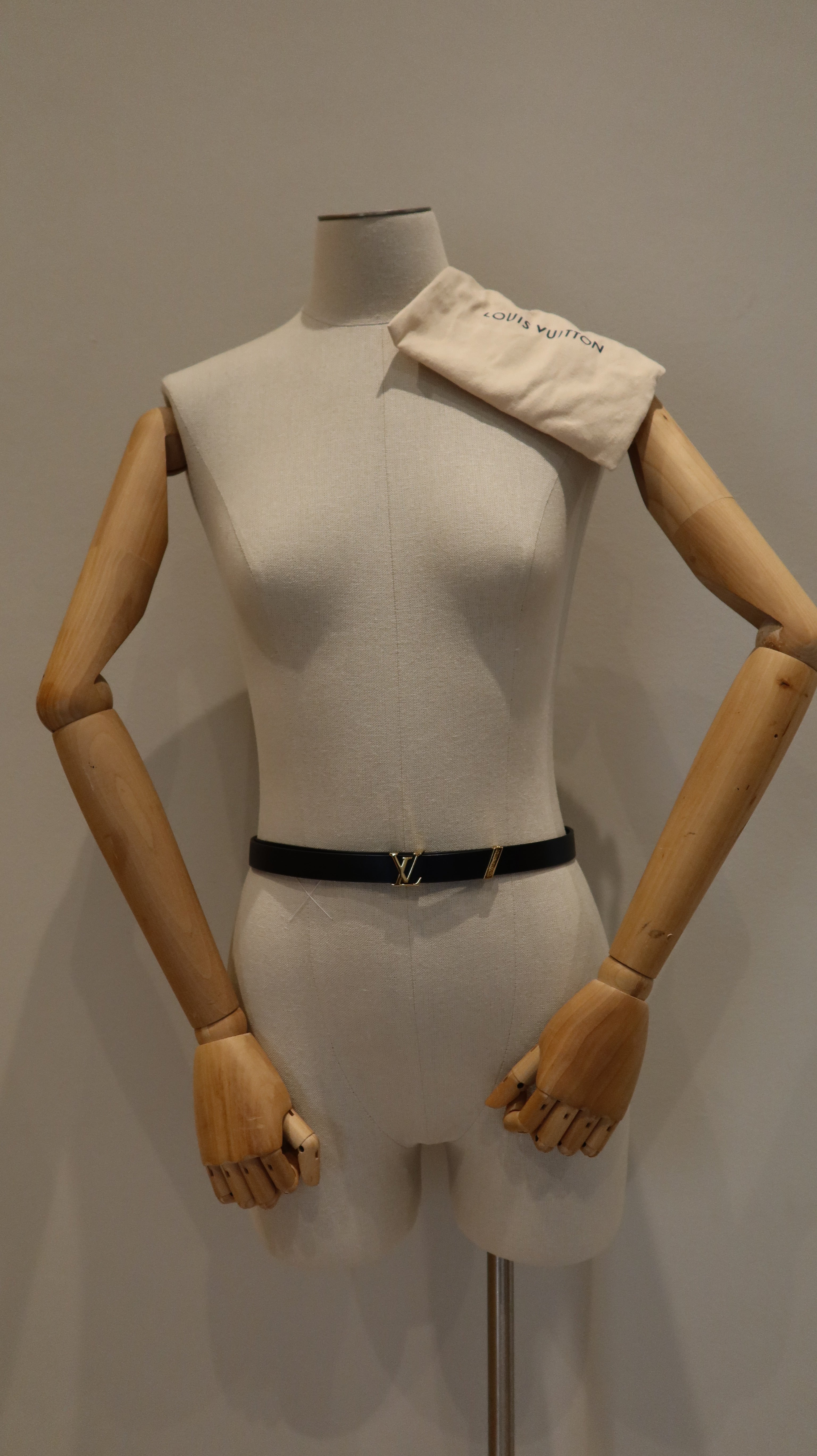 Louis Vuitton Belt (80/32)