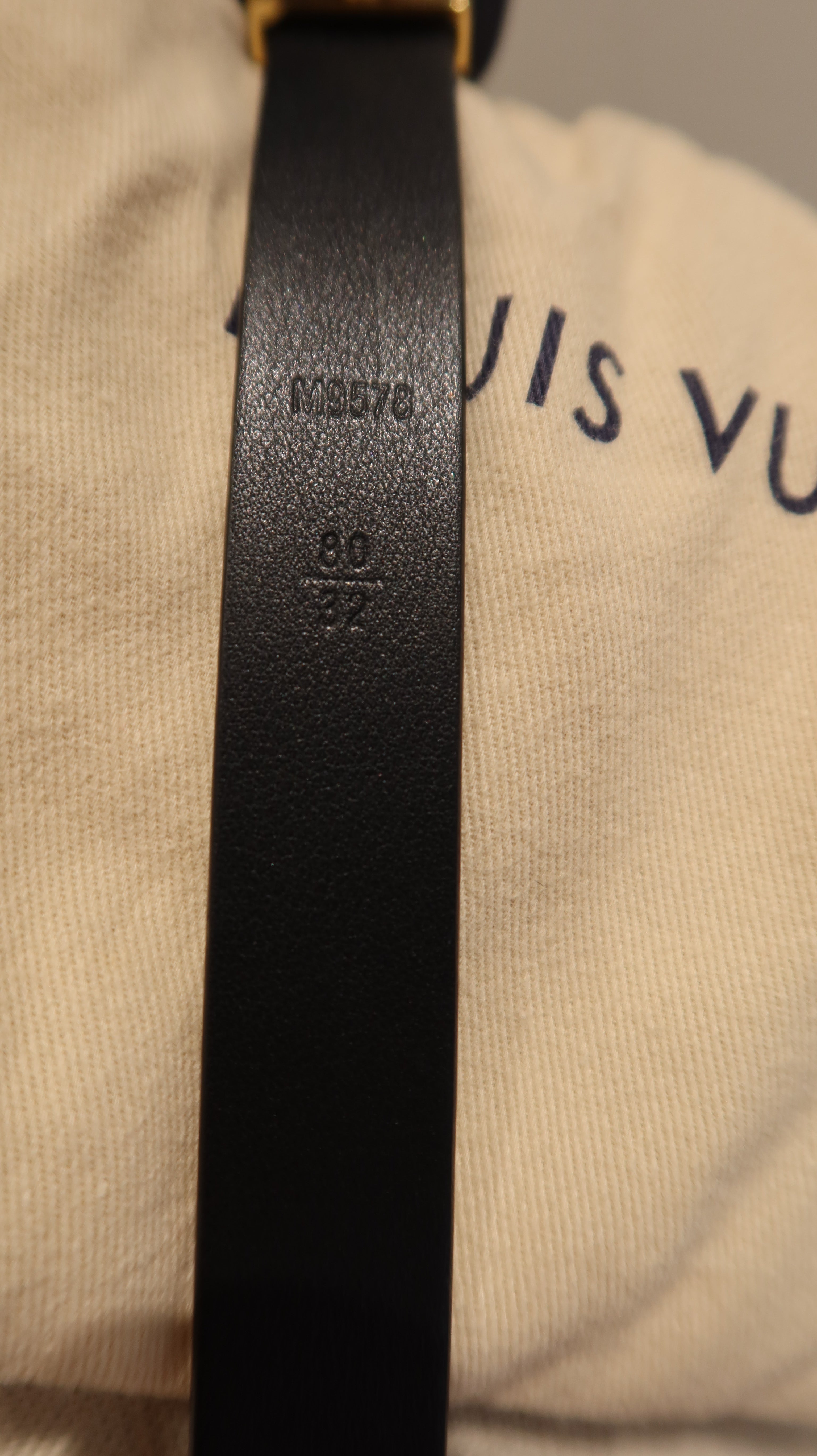 Louis Vuitton Belt (80/32)