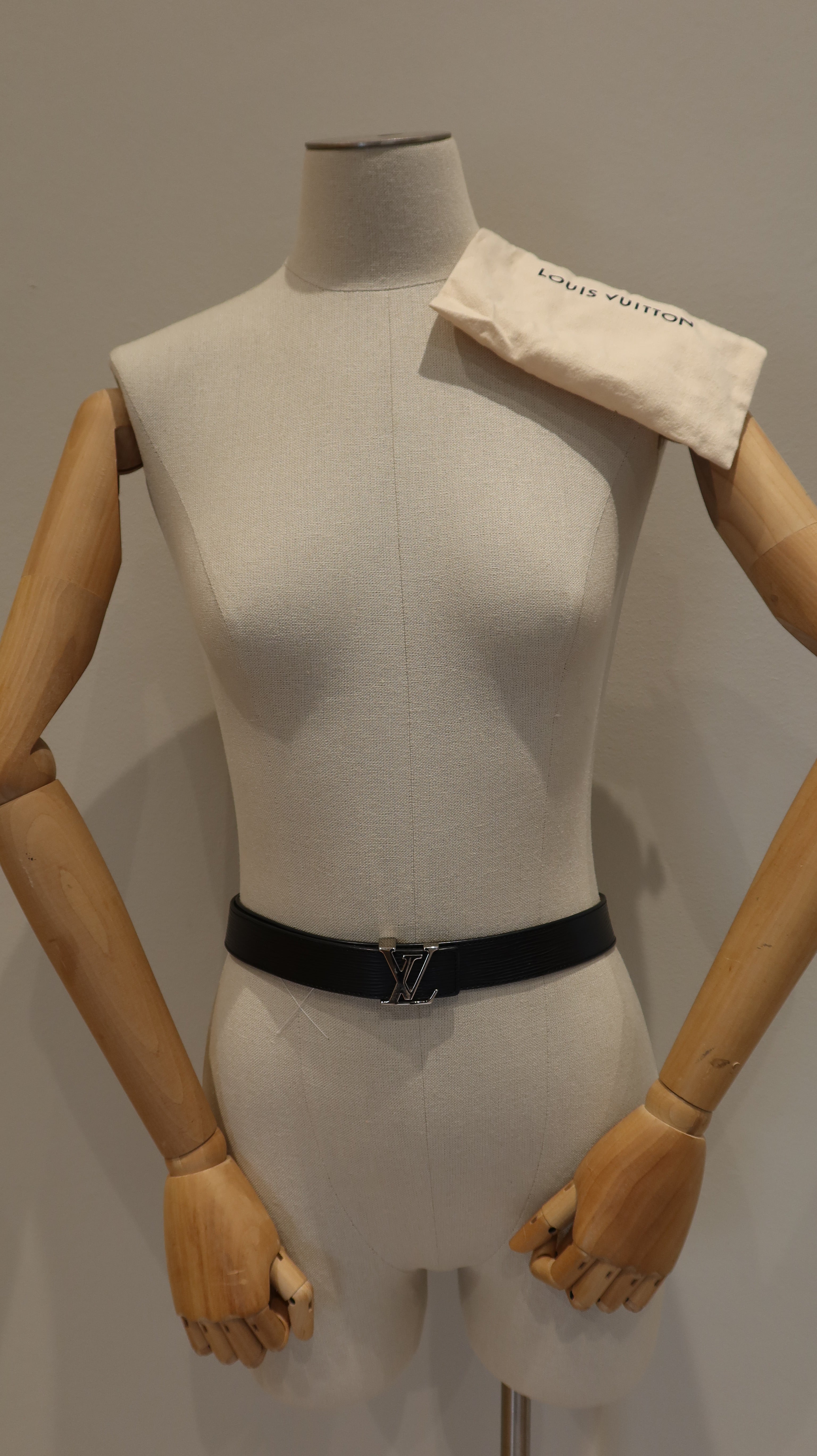 Louis Vuitton Belt (80/32)