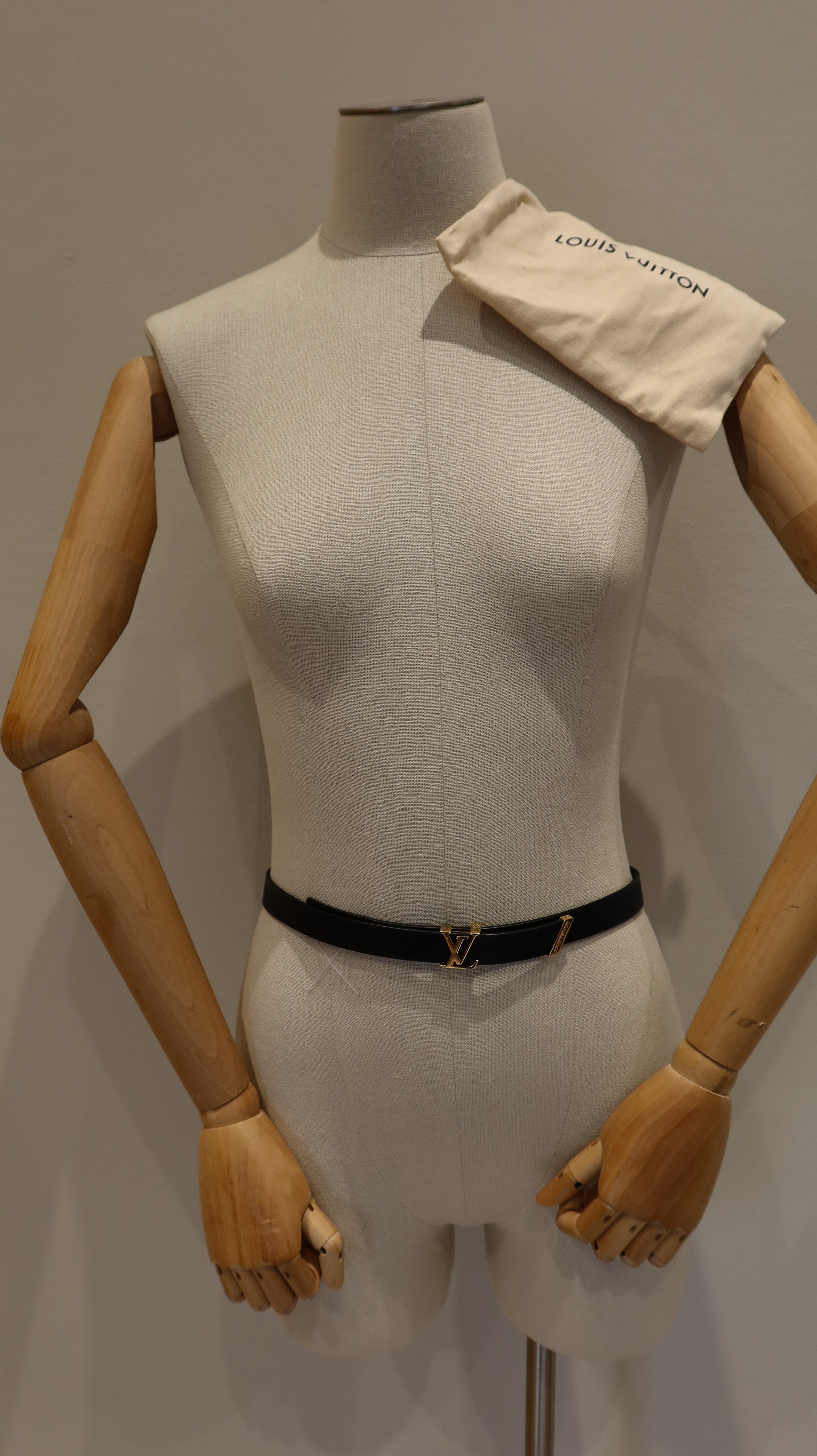 Louis Vuitton Belt (75/30)