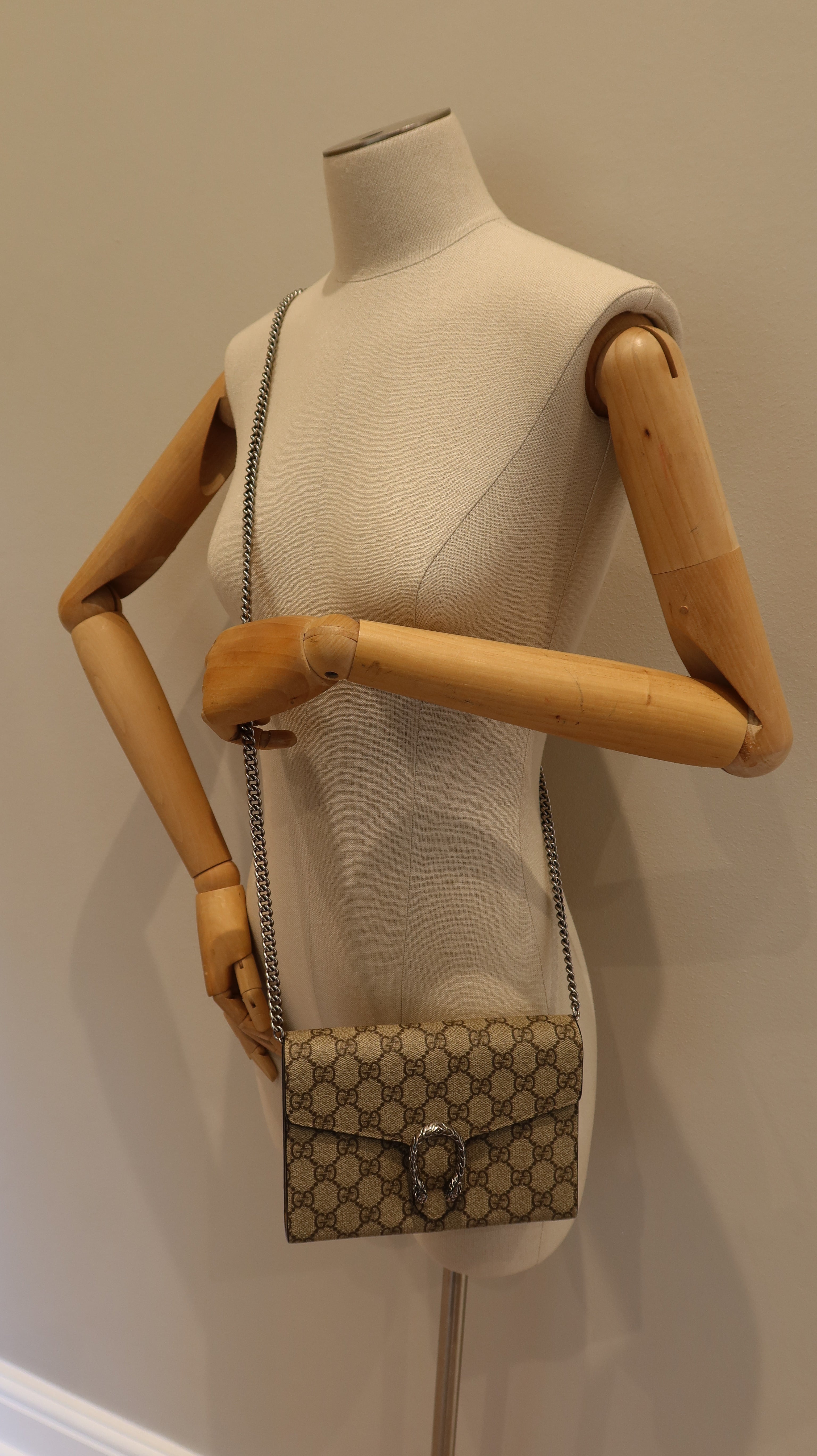 Gucci Dionysus Wallet on Chain