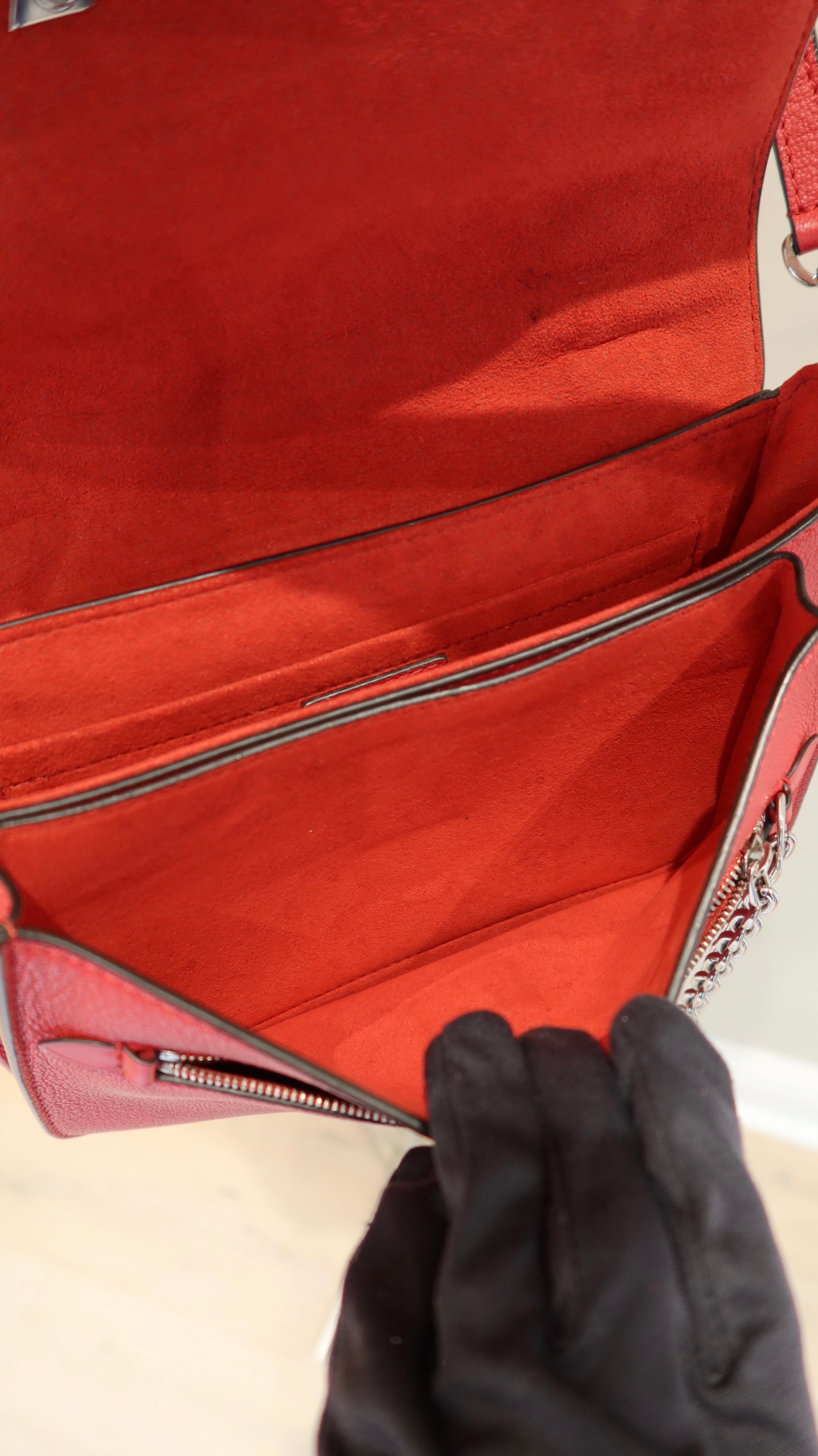 Louis Vuitton Very Messenger Bag