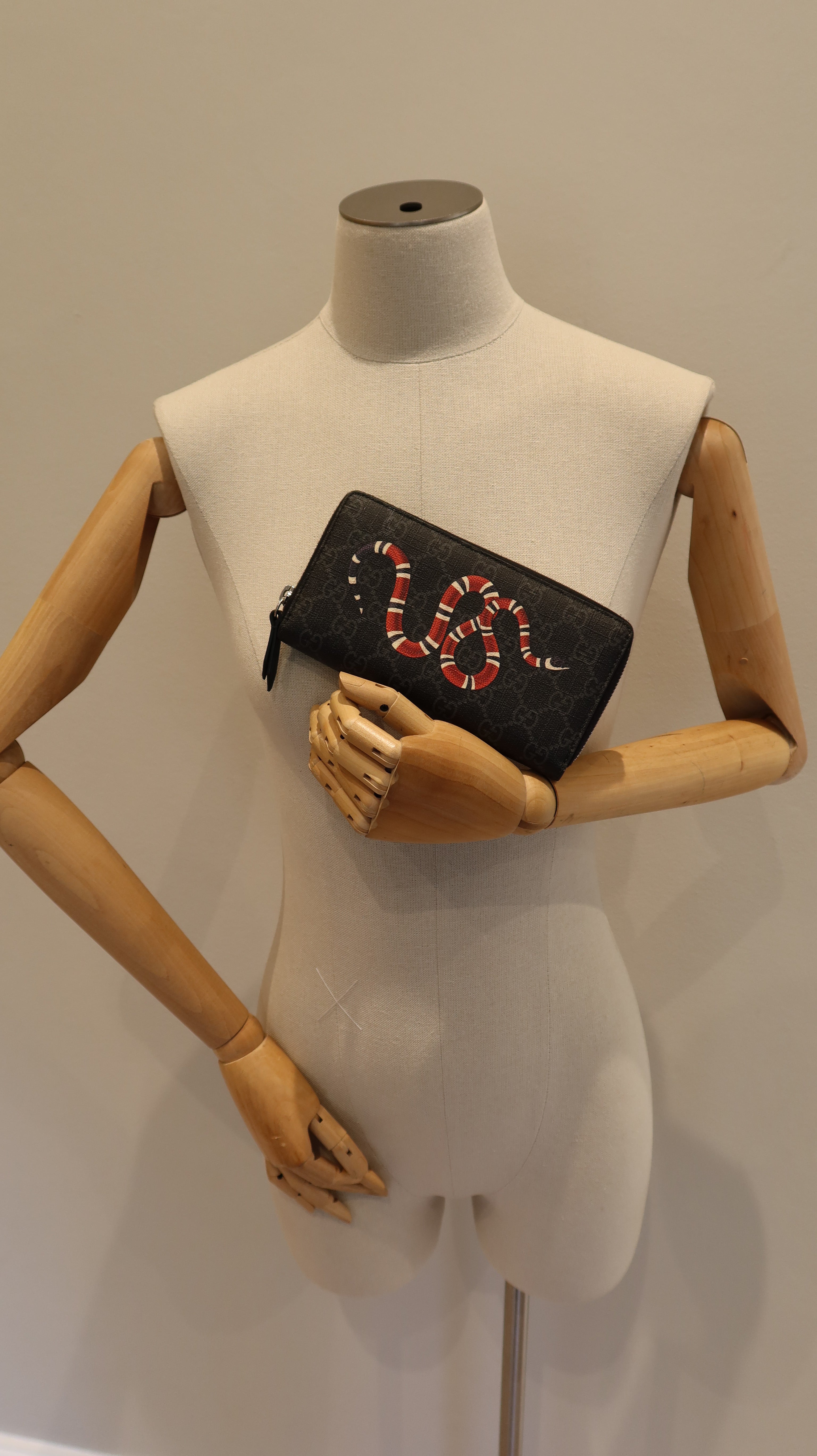 Gucci Continental Wallet