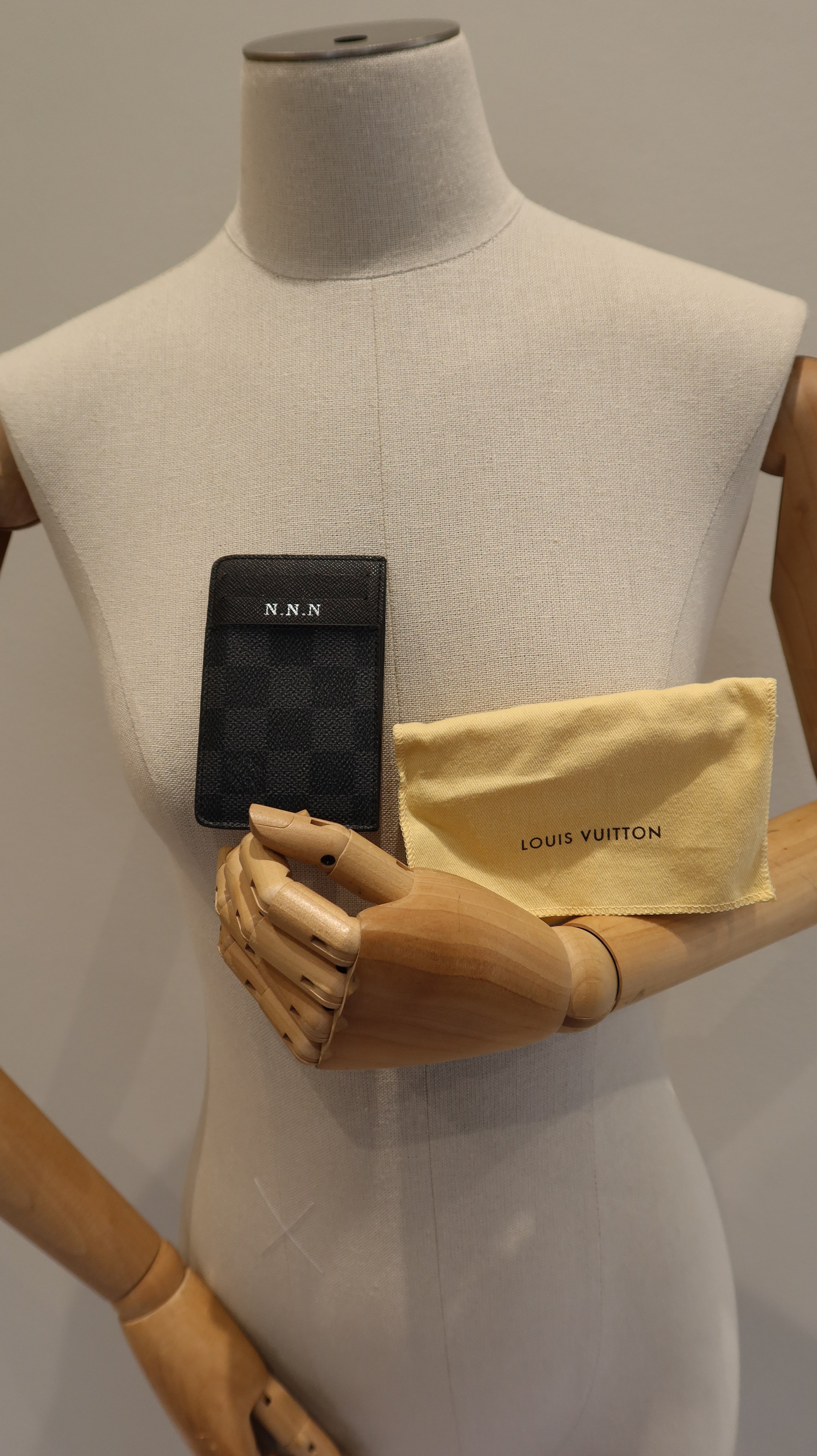 Louis Vuitton Cardholder