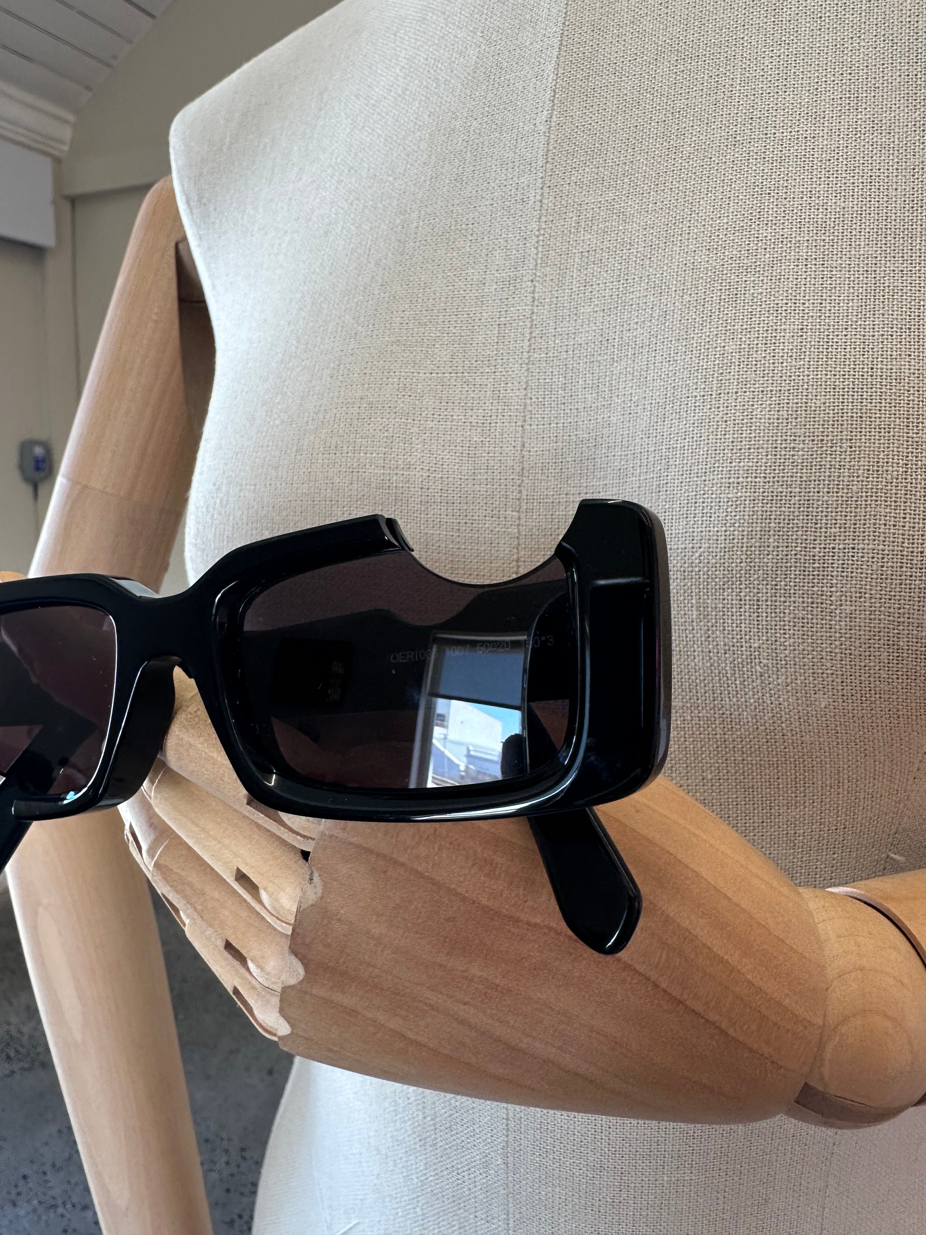 OFF WHITE Sunglasses