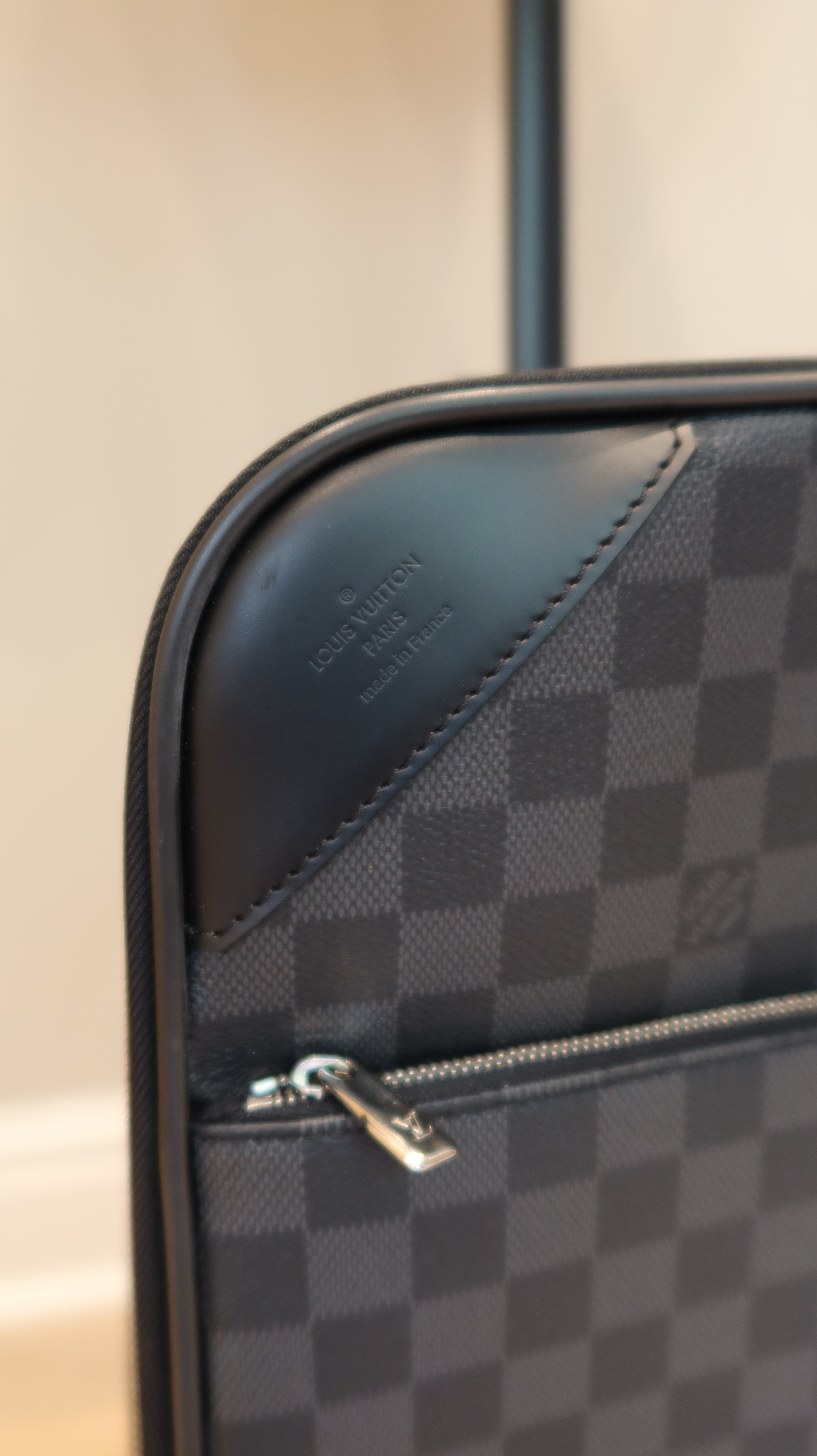 Louis Vuitton Pegase 55 Luggage Case