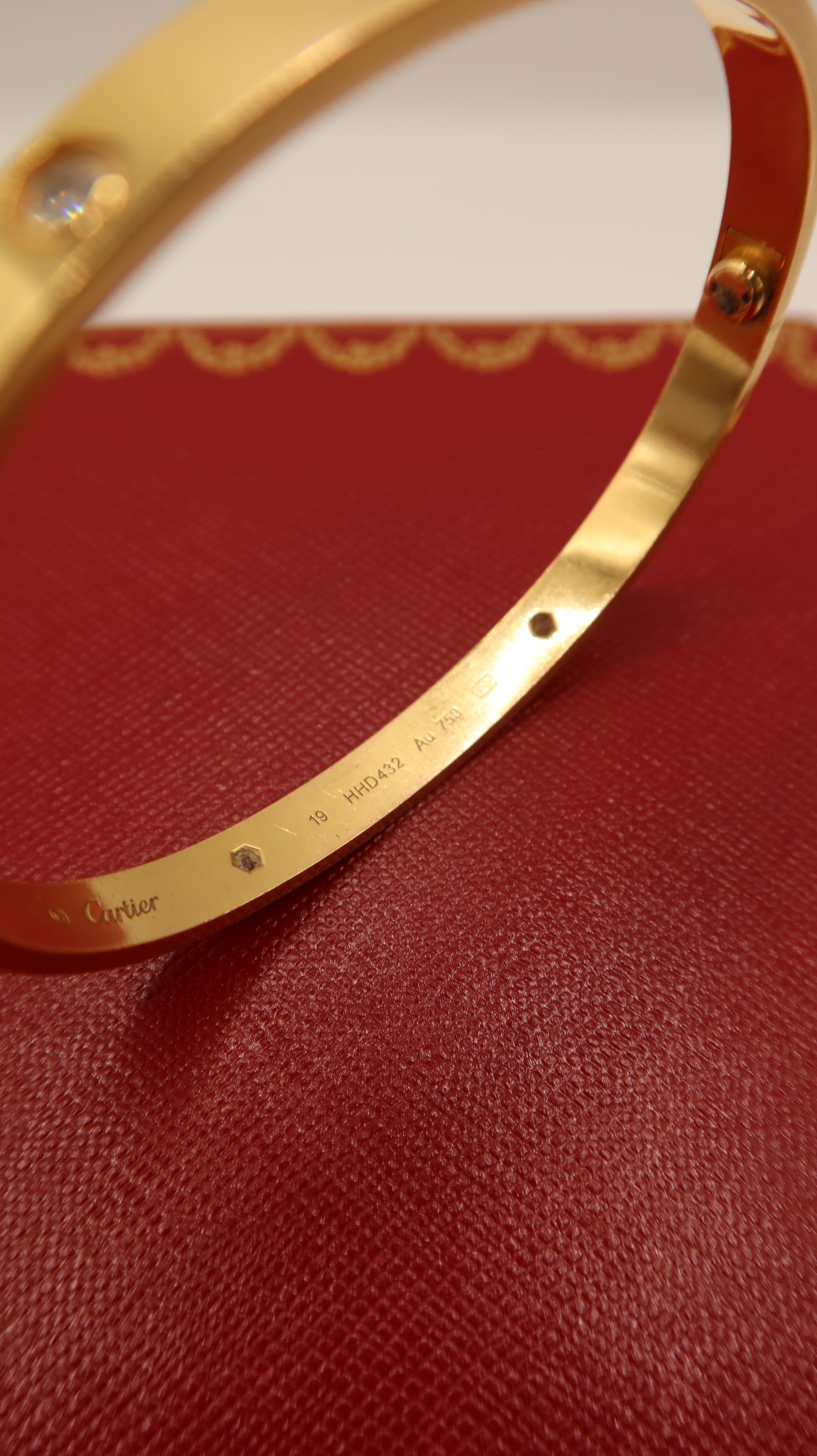 Cartier Love Bracelet (19/PG/Half Diamonds)
