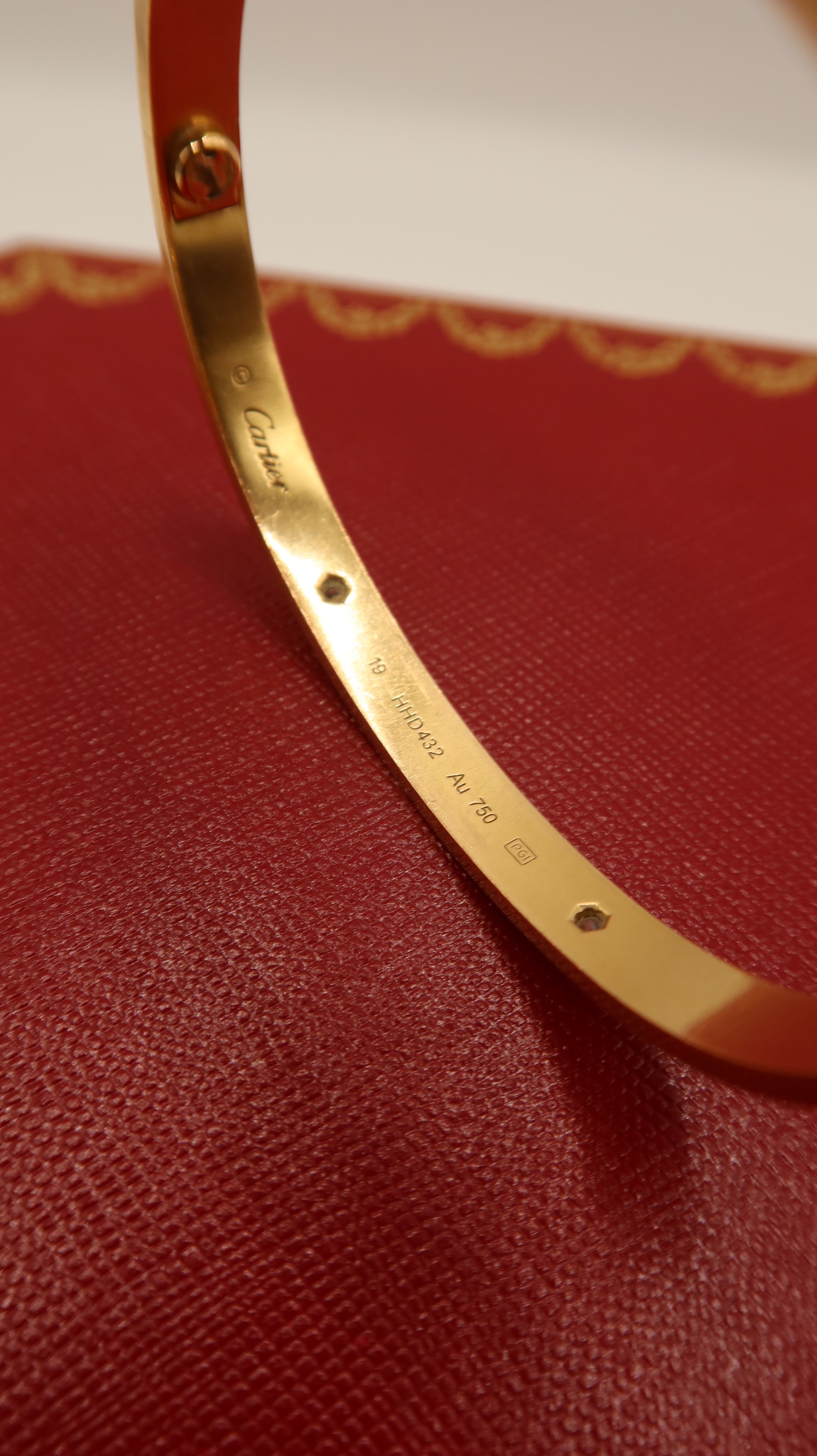 Cartier Love Bracelet (19/PG/Half Diamonds)