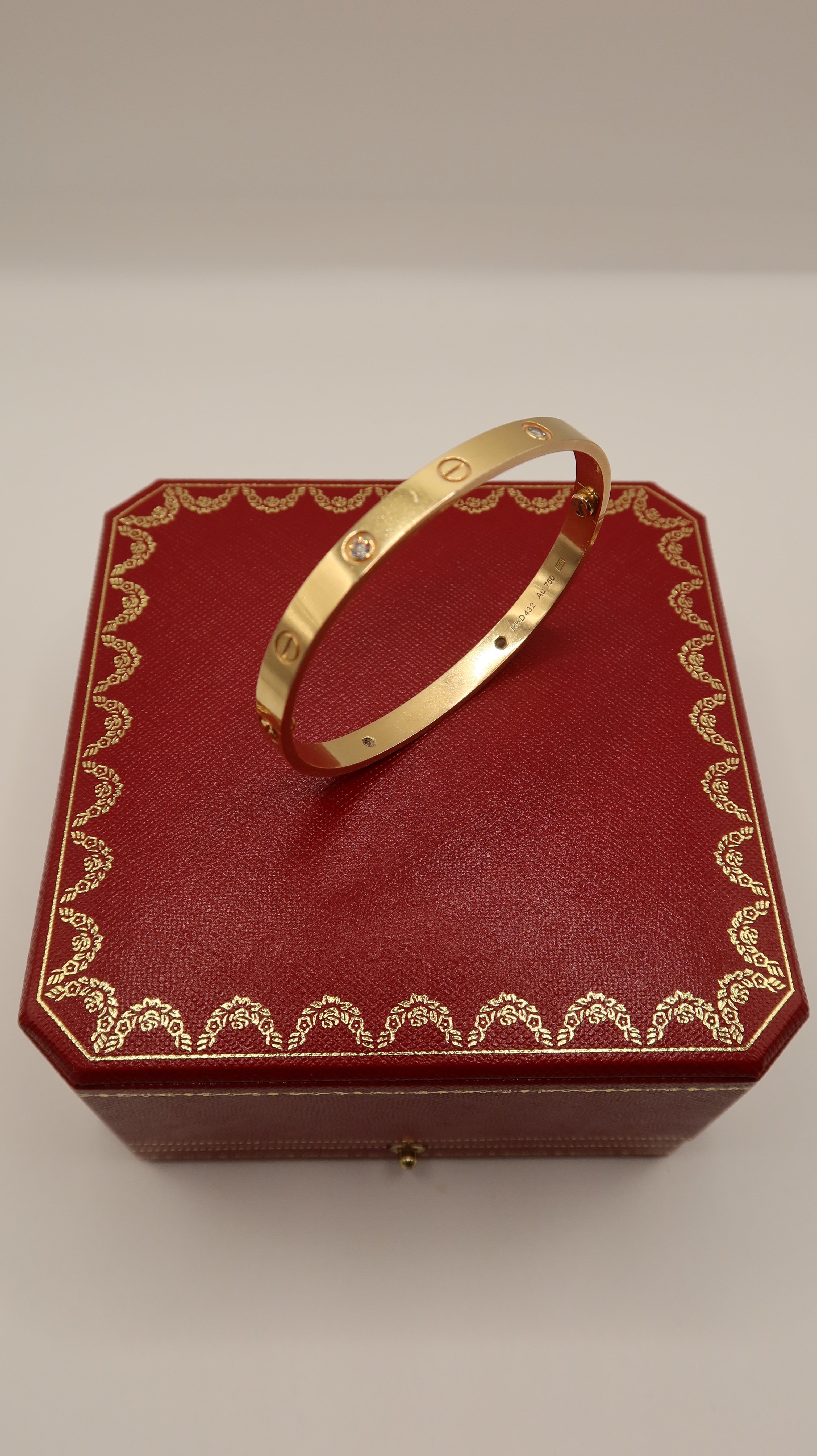 Cartier Love Bracelet (19/PG/Half Diamonds)