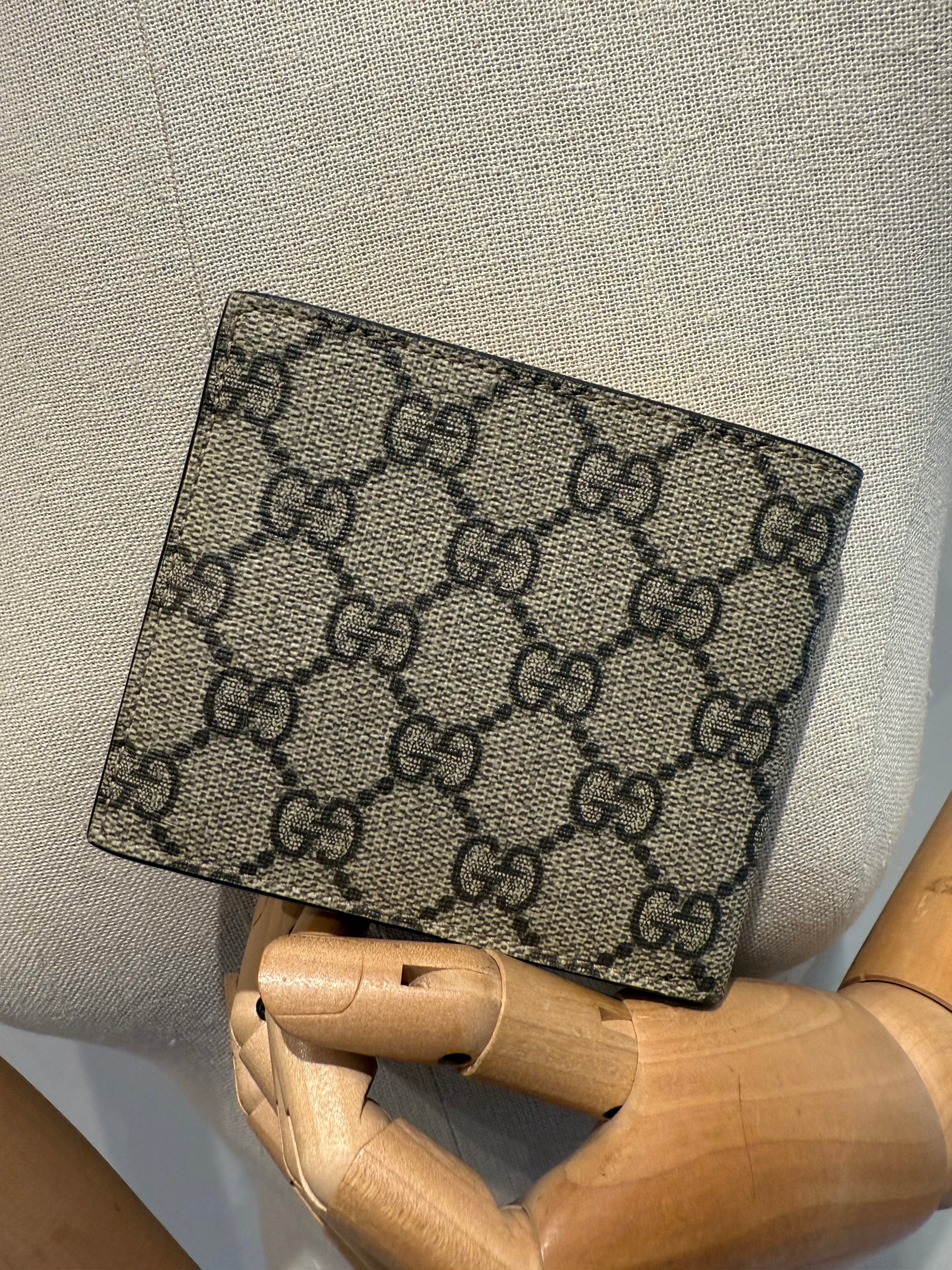Gucci Wallet *Full Set*